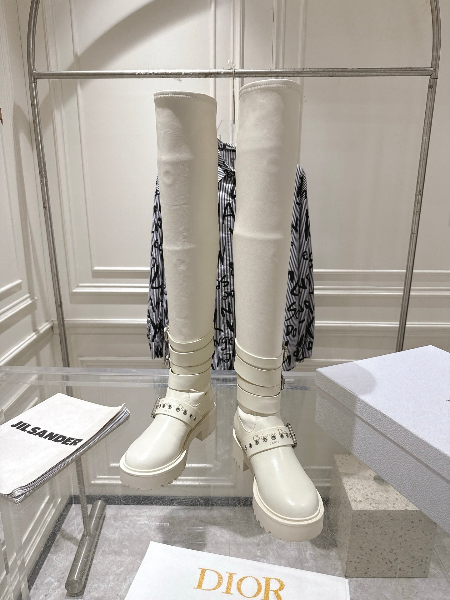 Dior 2025 Hight Boot White Cowhide 565777