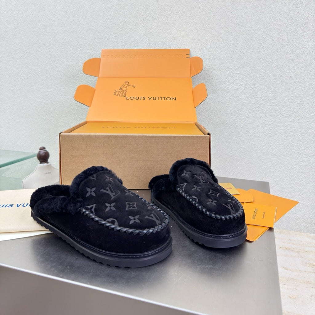 LV lamb Wool Slippper Black Suede 566889
