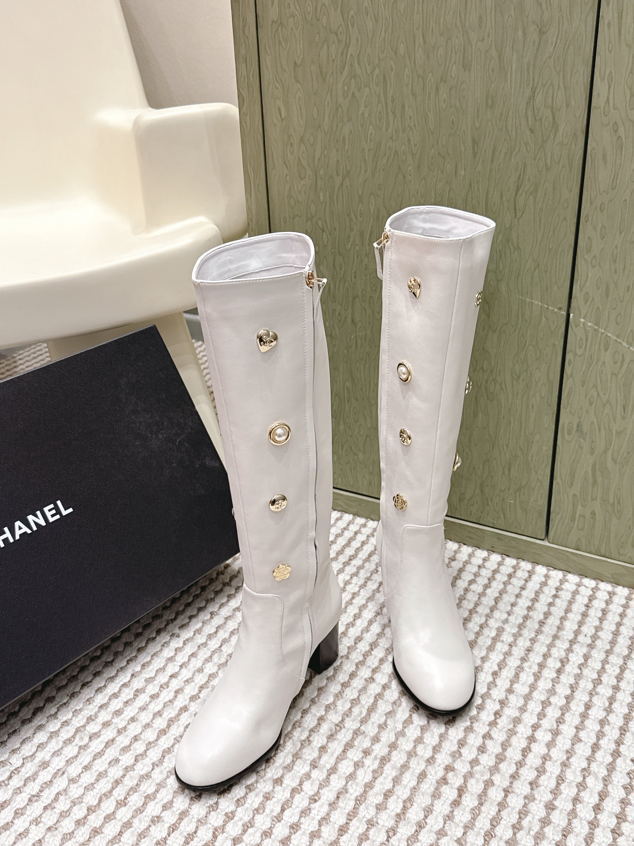 Chanel Riding Boots  White Lambskin 567791