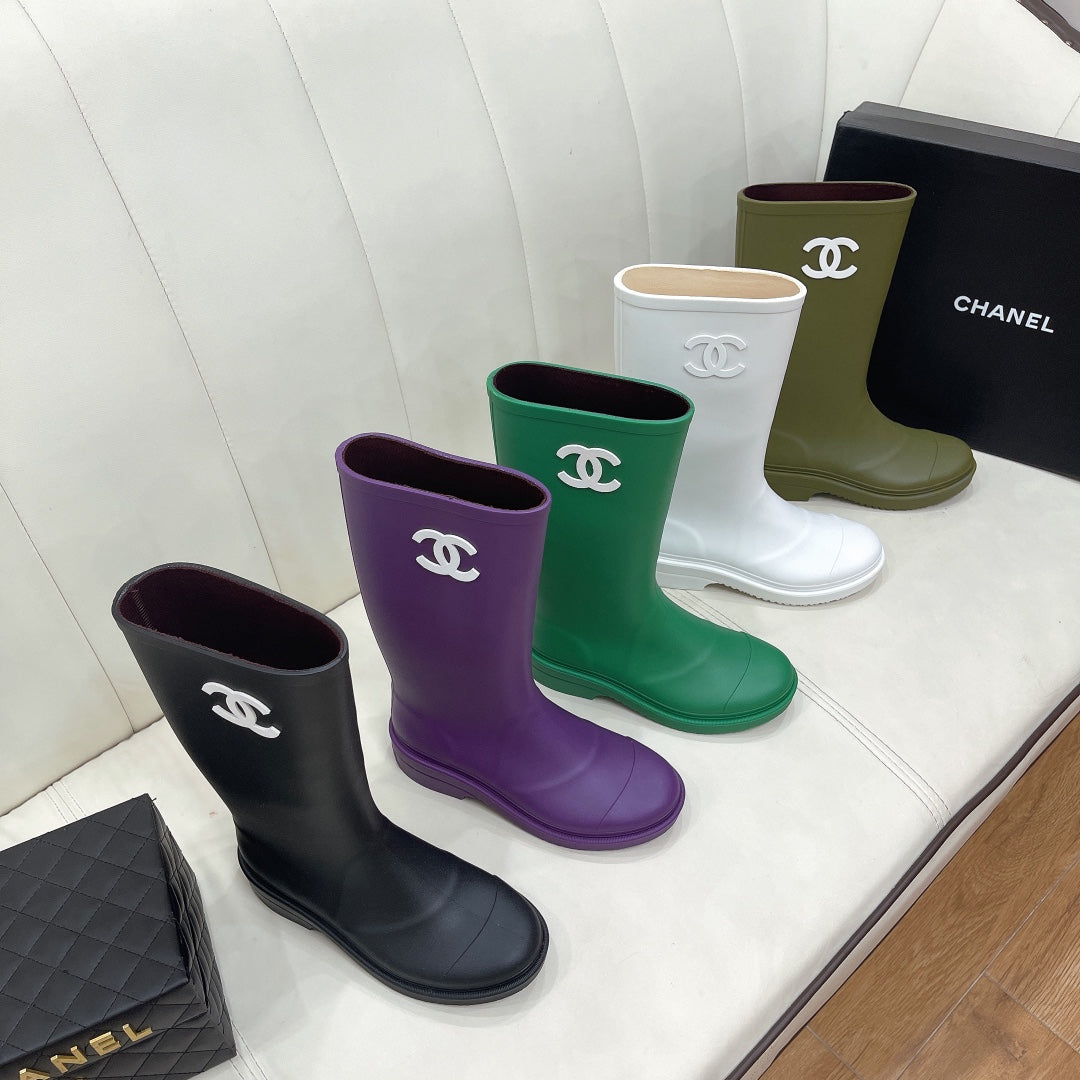 Chanel 26 Vintage Rain Boots Purple Sheepskin 476070