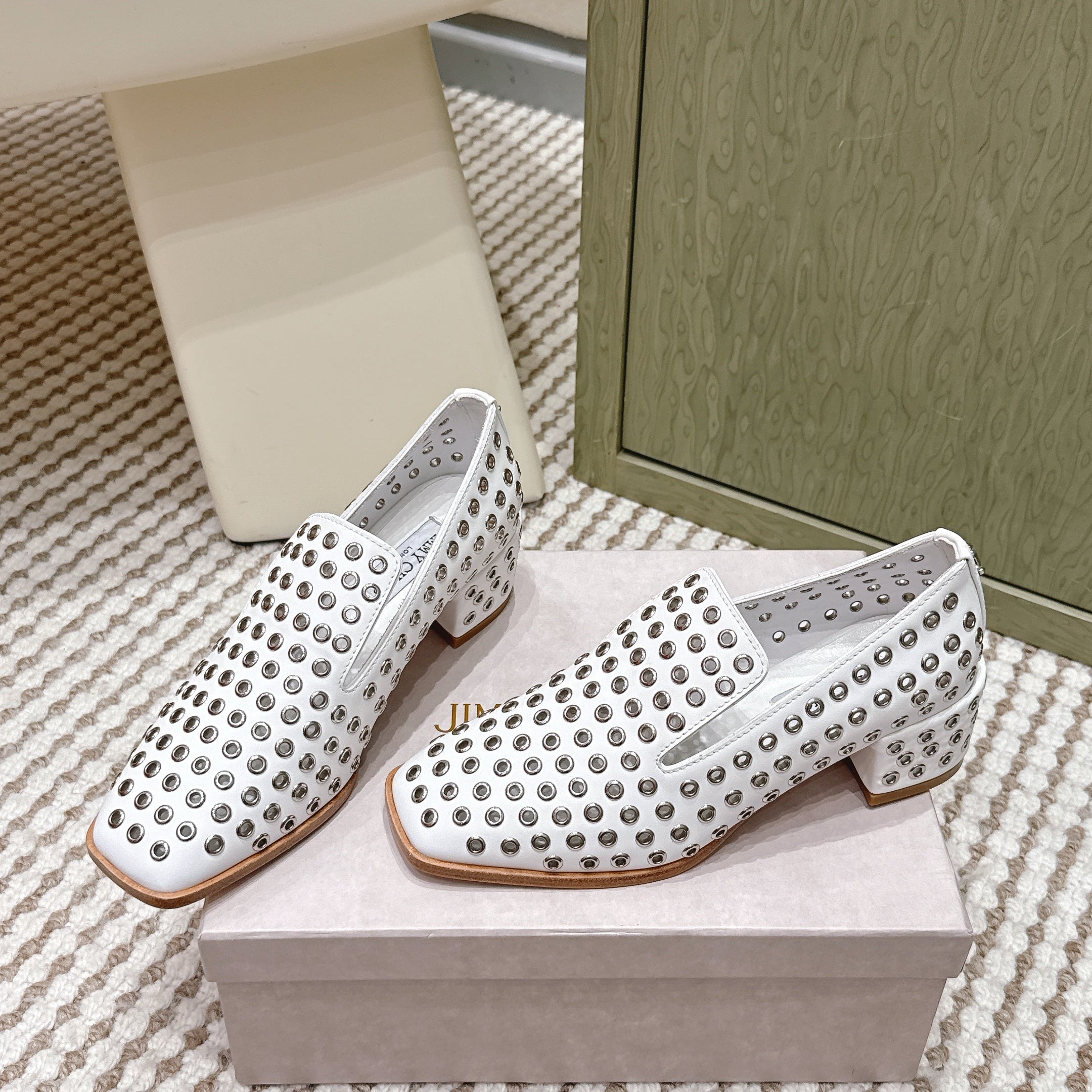 Jimmy Choo Eliot Slippers 45mm Metallic Eyelets White Calfskin 568495