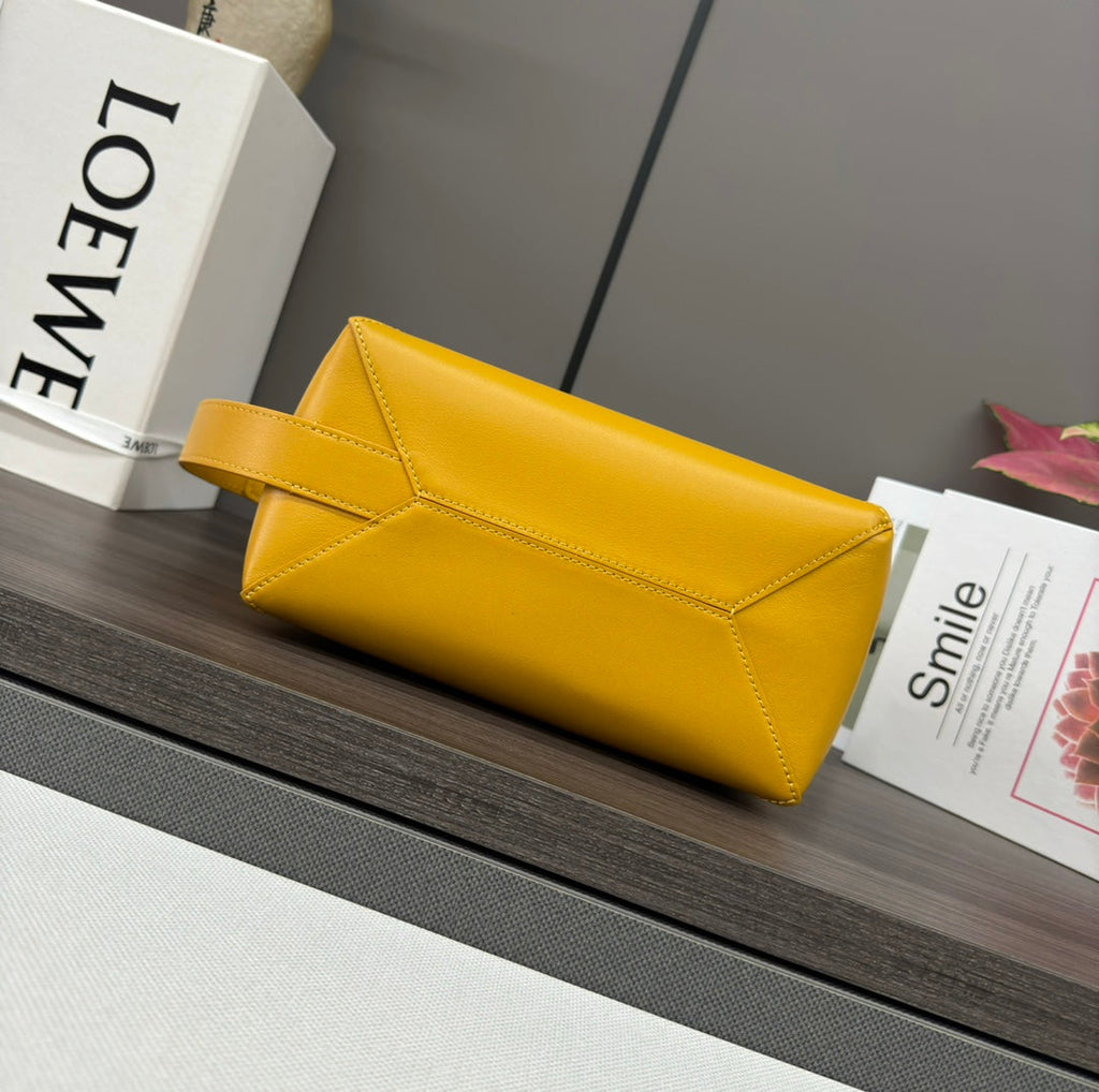 Loewe Puzzle Fold 22cm Handbag in Yellow Glossy Calfskin 274158