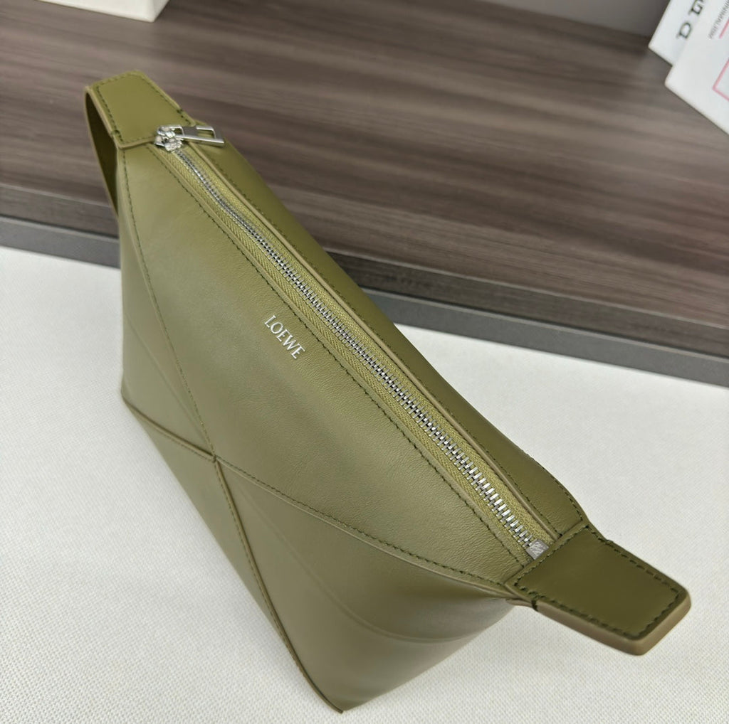 Loewe Puzzle Fold 22cm Handbag in Olive Green Glossy Calfskin 274165