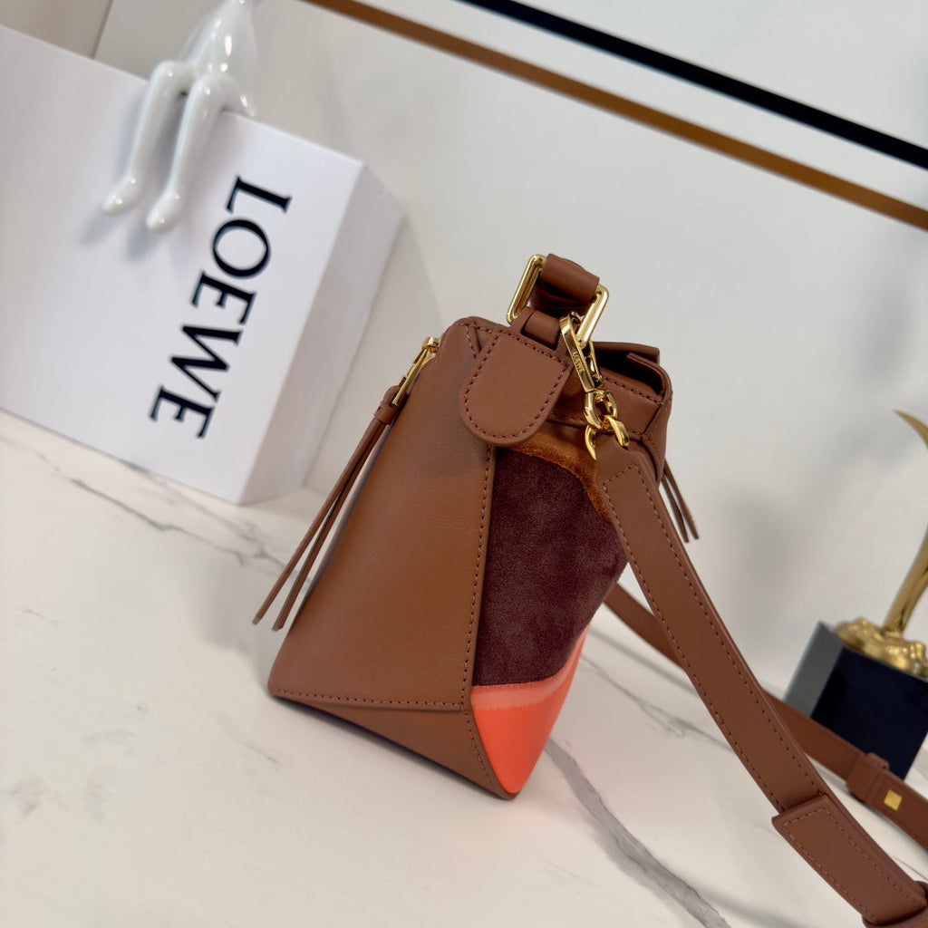 Loewe Puzzle Handbag 24 in Pecan/Parrot Pink Suede 274171