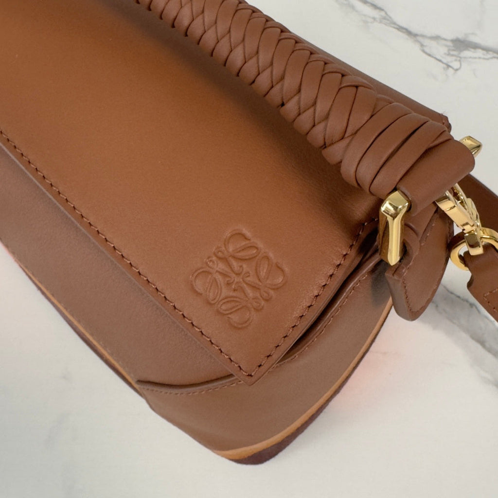 Loewe Puzzle Handbag 24 in Pecan/Parrot Pink Suede 274171