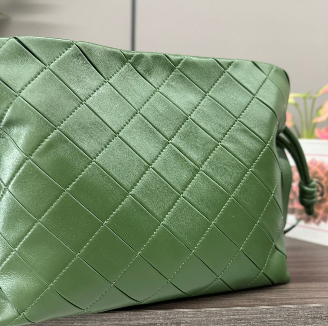 Loewe Flamenco Clutch Bag in Glossy Green Lambskin 274263