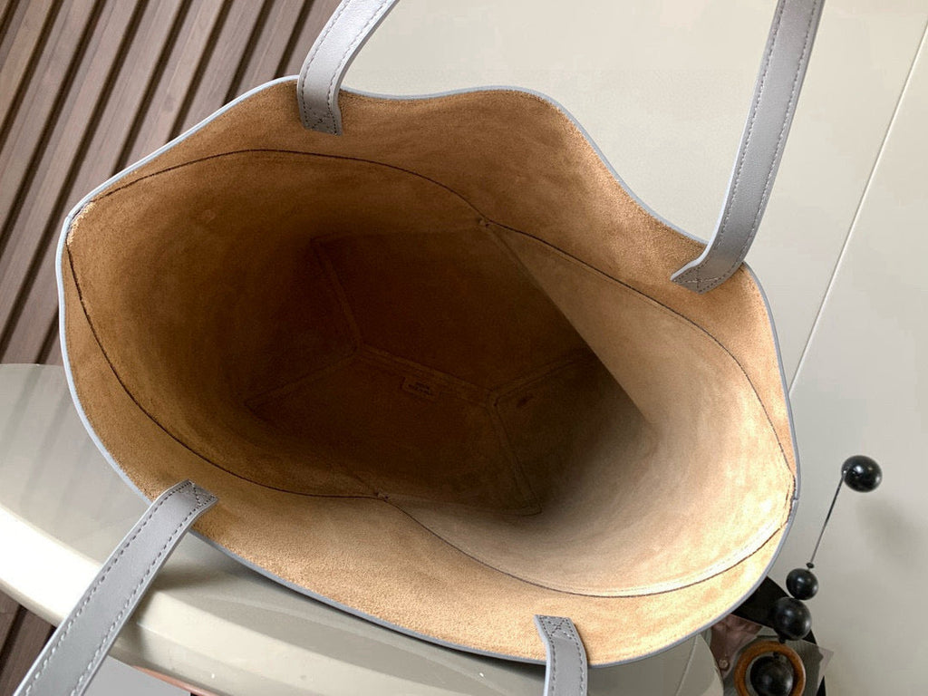 LOE 31 Medium Puzzle Fold Tote In Asphalt Grey Coffee Glossy Cowhide 274317