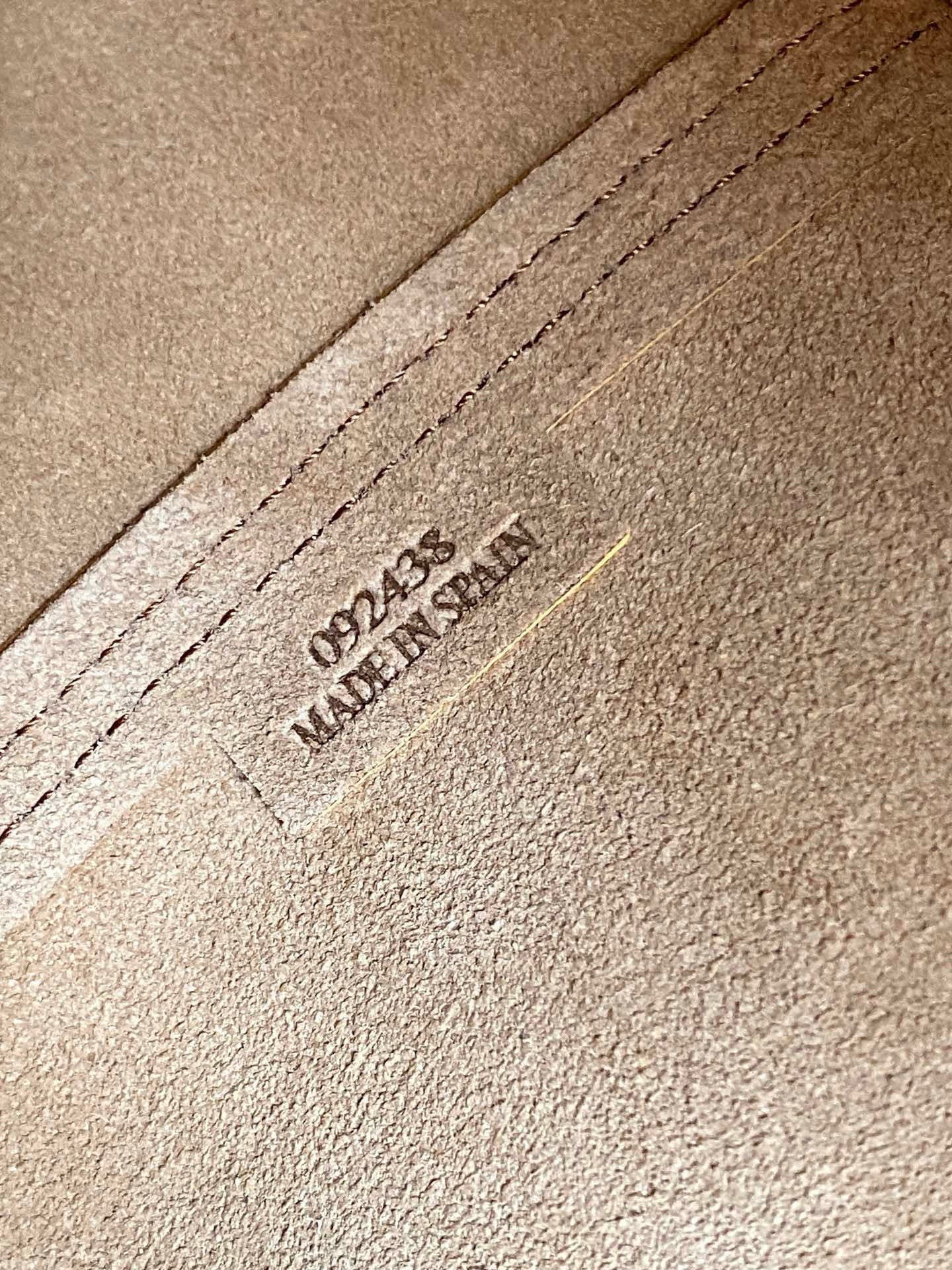 LOE 31 Medium Puzzle Fold Tote In Sunflower Butter Glossy Cowhide 274313