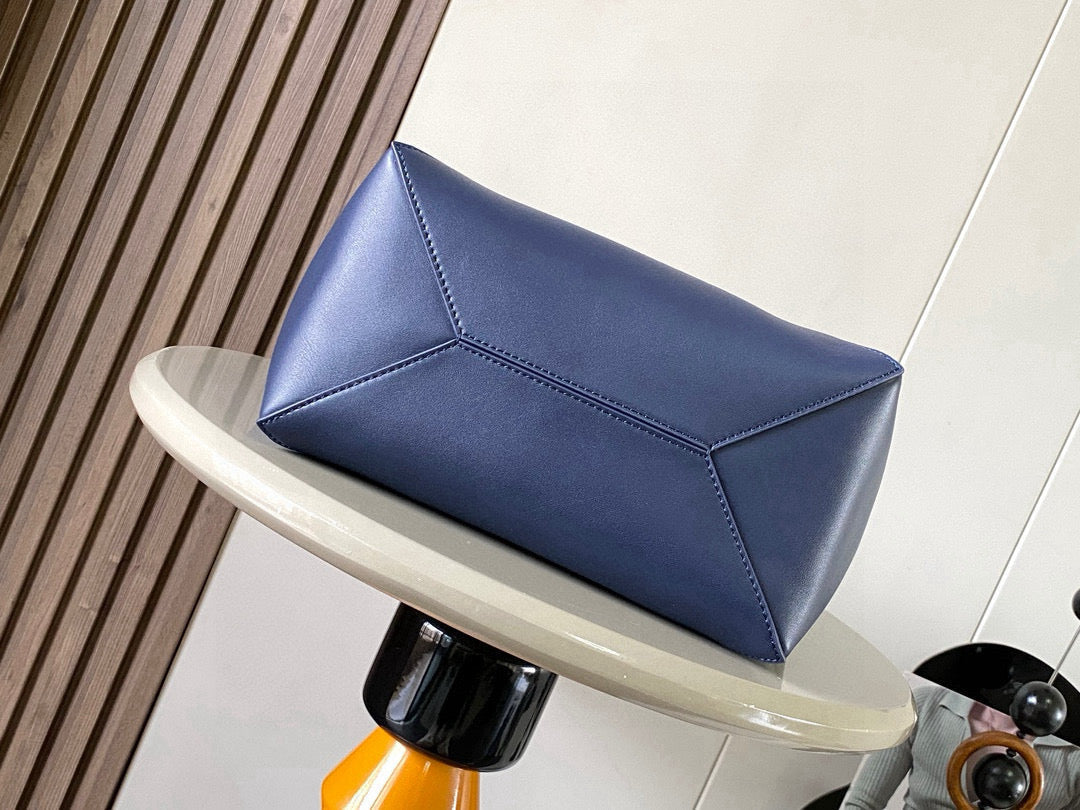 LOE 31 Medium Puzzle Fold Tote In Olive Mix Blue Glossy Cowhide 274311