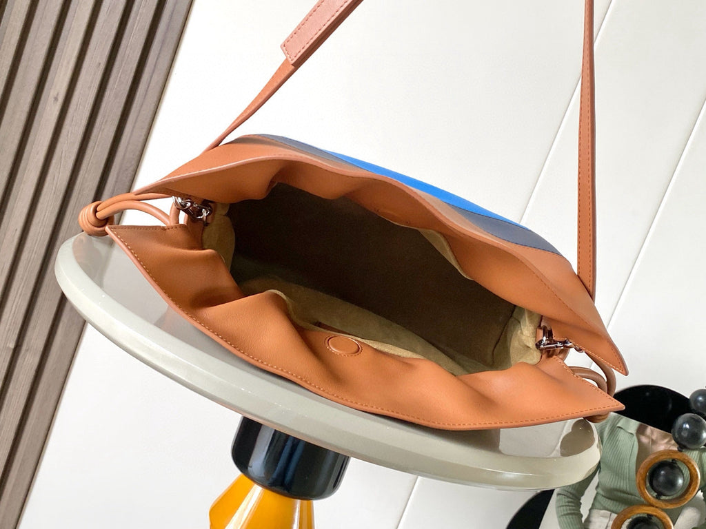 Loewe Flamenco Clutch Medium 30 Caramel Bright Green Nappa Lambskin