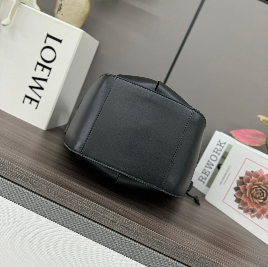 Loewe Hammock Compact 17 Handbag in Black Calfskin 274137