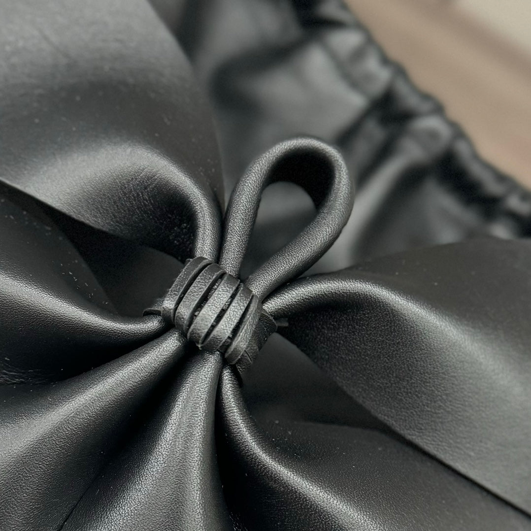 Loewe Hammock Compact 17 Handbag in Black Calfskin 274137