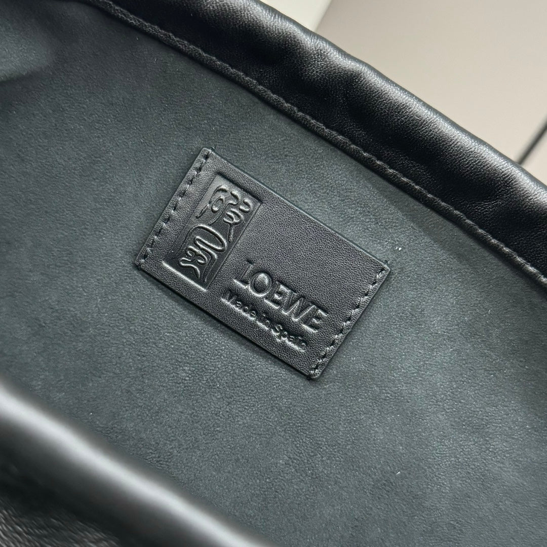 Loewe Hammock Compact 17 Handbag in Black Calfskin 274137