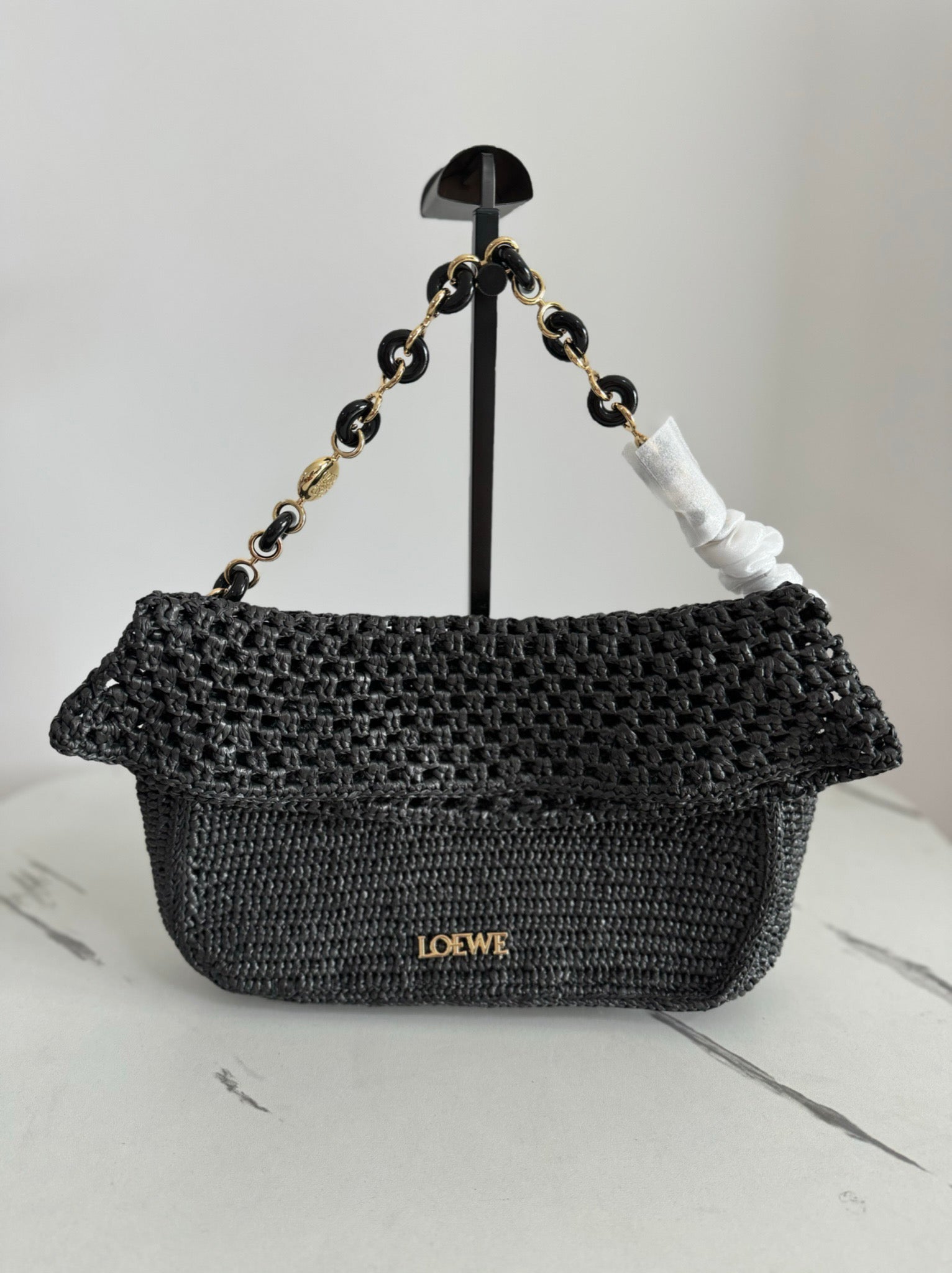 LOE Ola Bag 26 Black in Raffia and Calfskin 274683