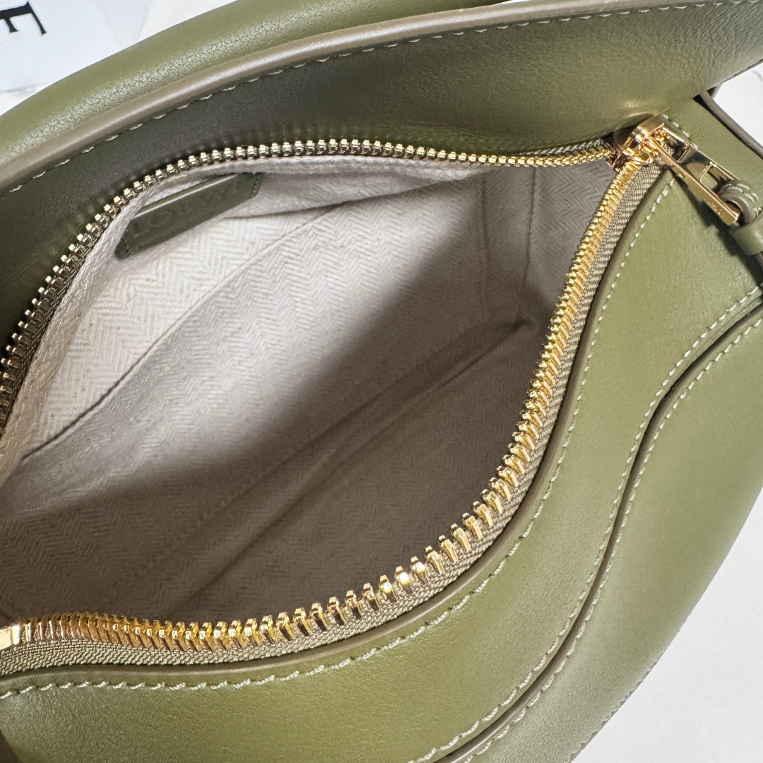 Loewe Small Puzzle bag 24 in Classic Green Cowhide and Suede 274495