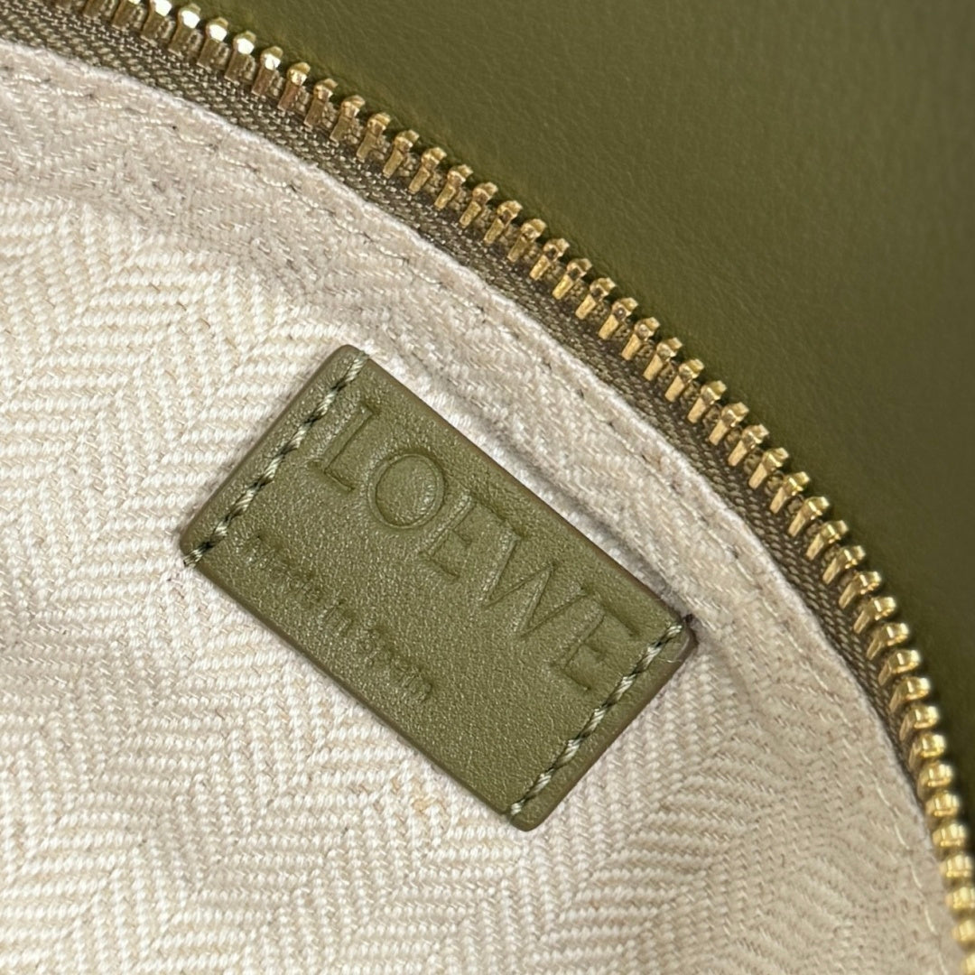 Loewe Small Puzzle bag 24 in Classic Green Cowhide and Suede 274495