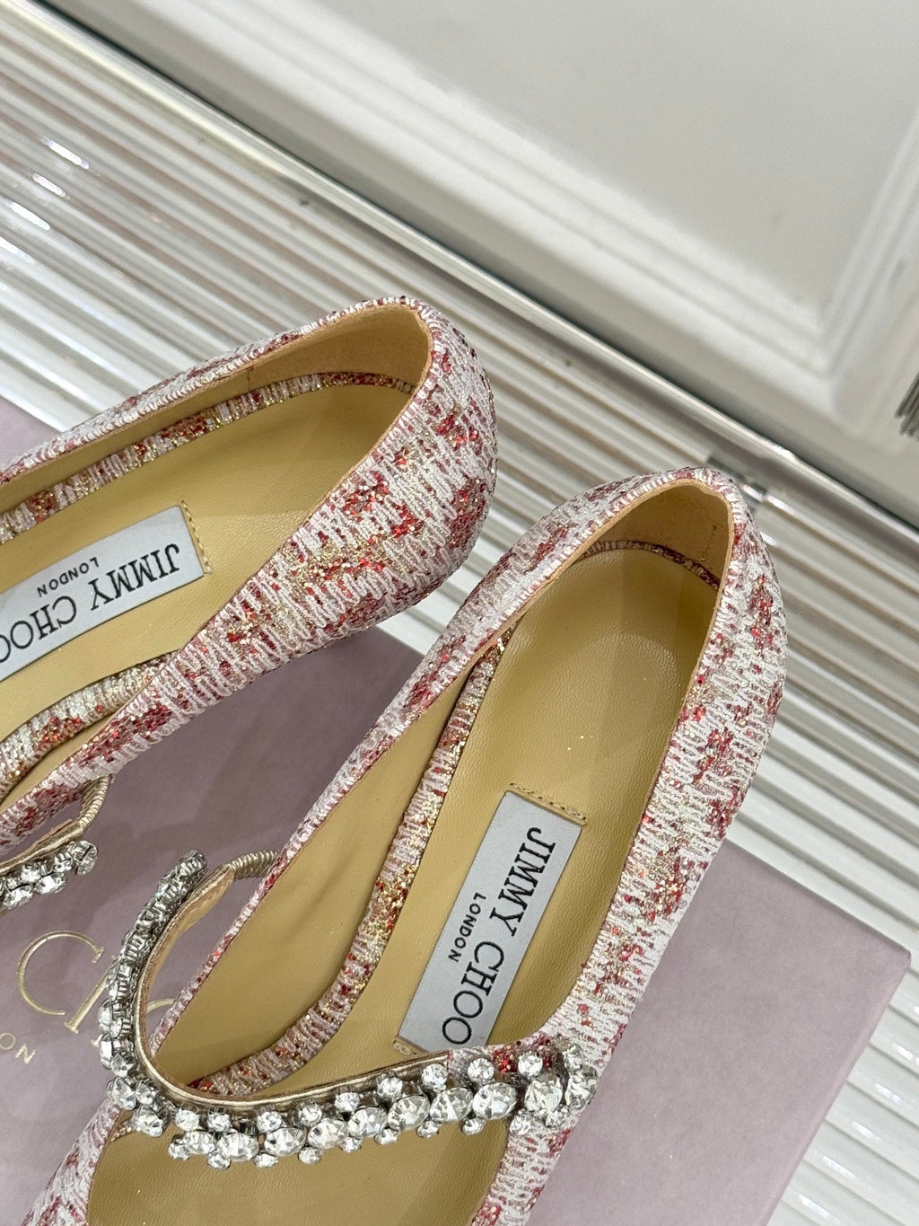 Jimmy Choo Classic Diamond Chain Point Toe High Heels Light Pink Sheepskin 573545