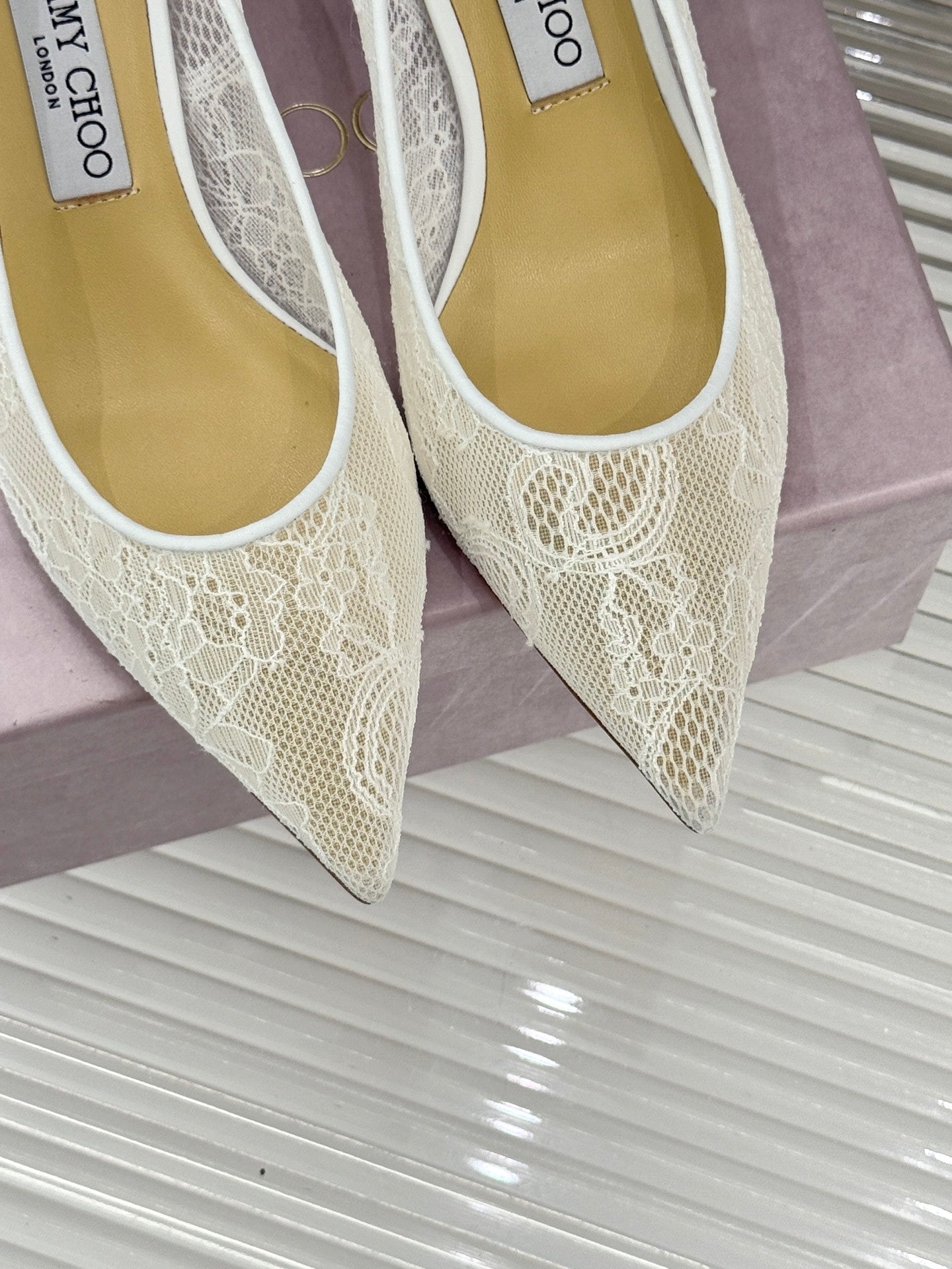 Jimmy Choo Classic Lace Pointed-Toe High Heels White Sheepskin 573529