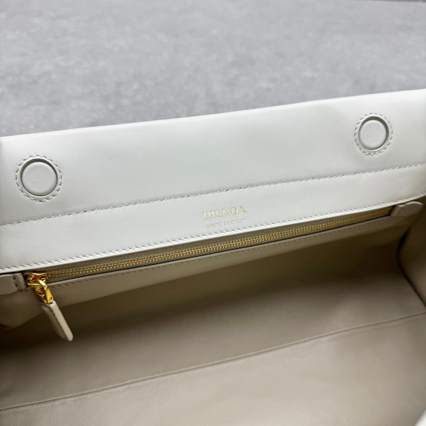 Prada Fall/Winter Runway Handbag 32 White in Cowhide