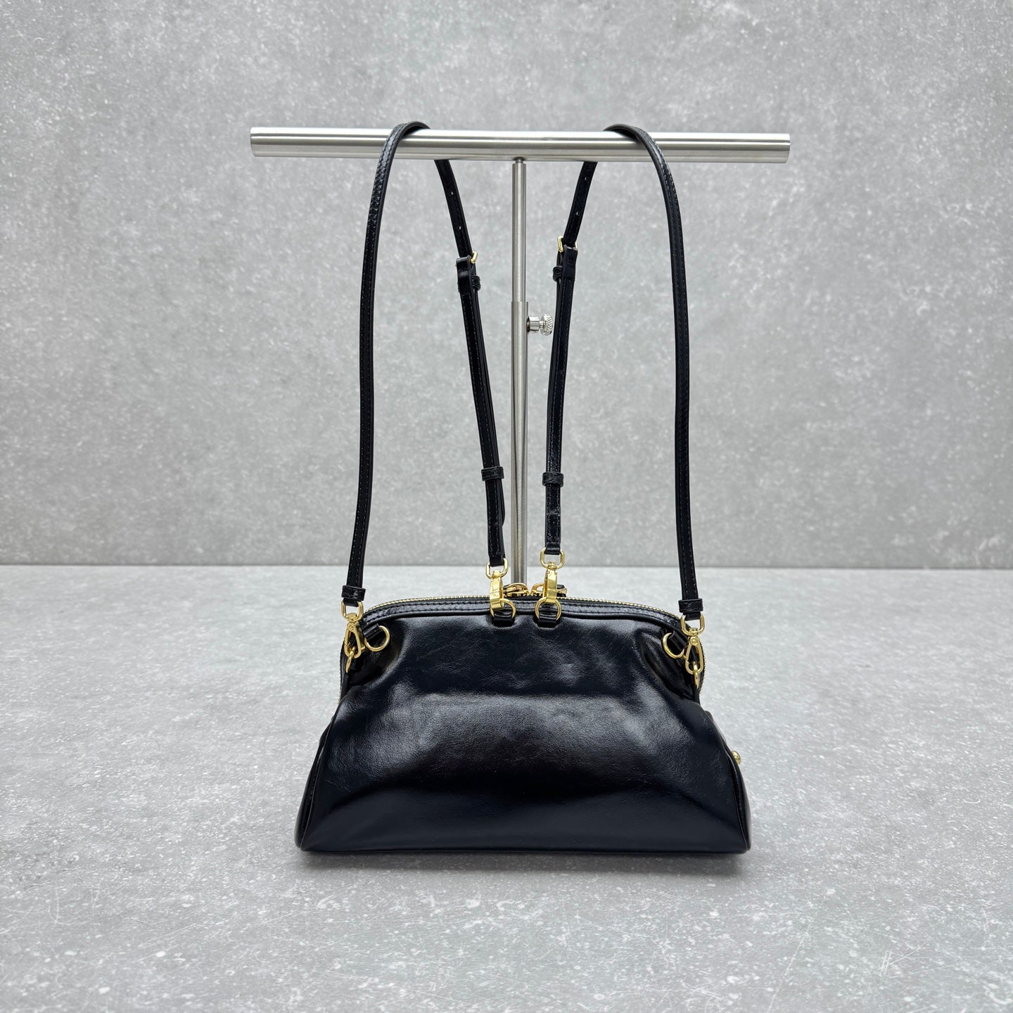 Miu McDonal Dumpling Black 24cm Bag in Oli-waxed