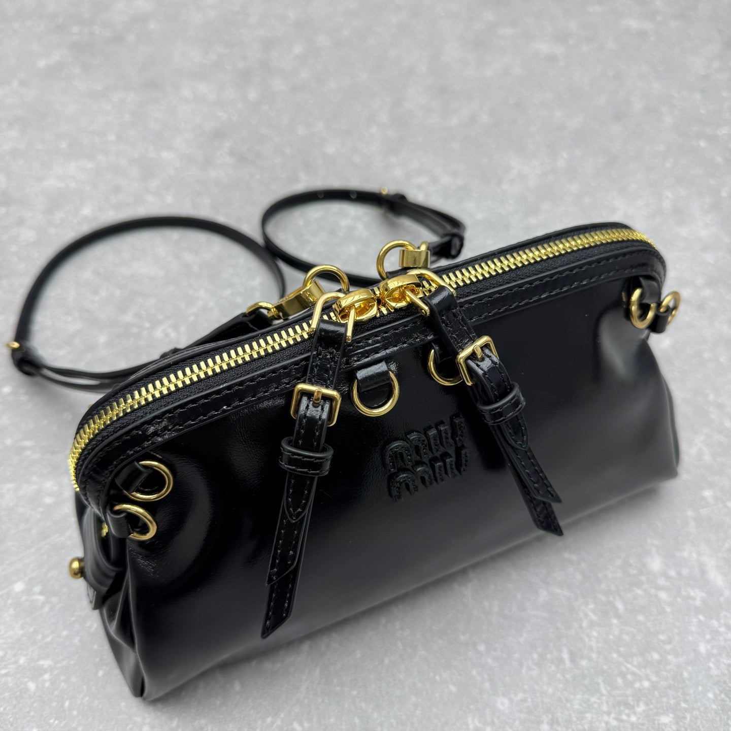Miu McDonal Dumpling Black 24cm Bag in Oli-waxed