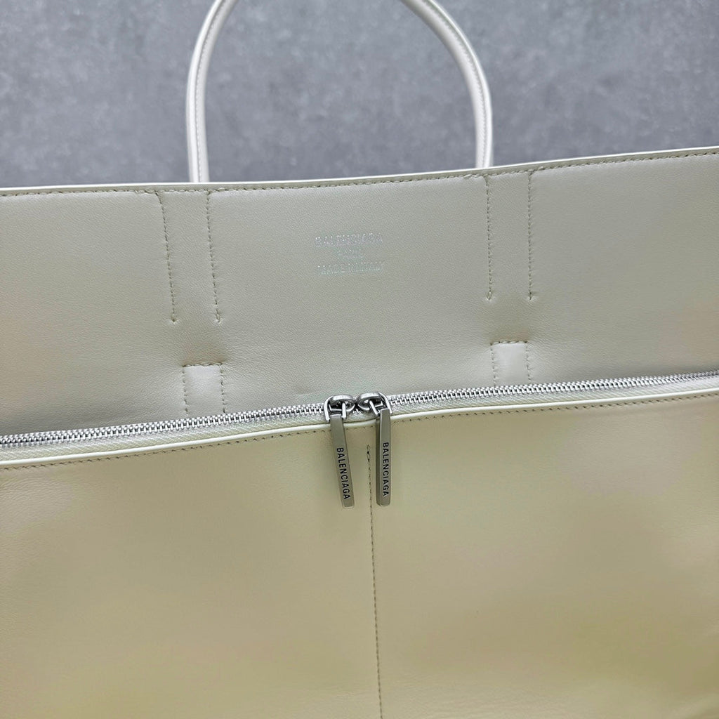 Bel Air Carry All Bag 30 in White Nappa Lambskin Silver Hardware