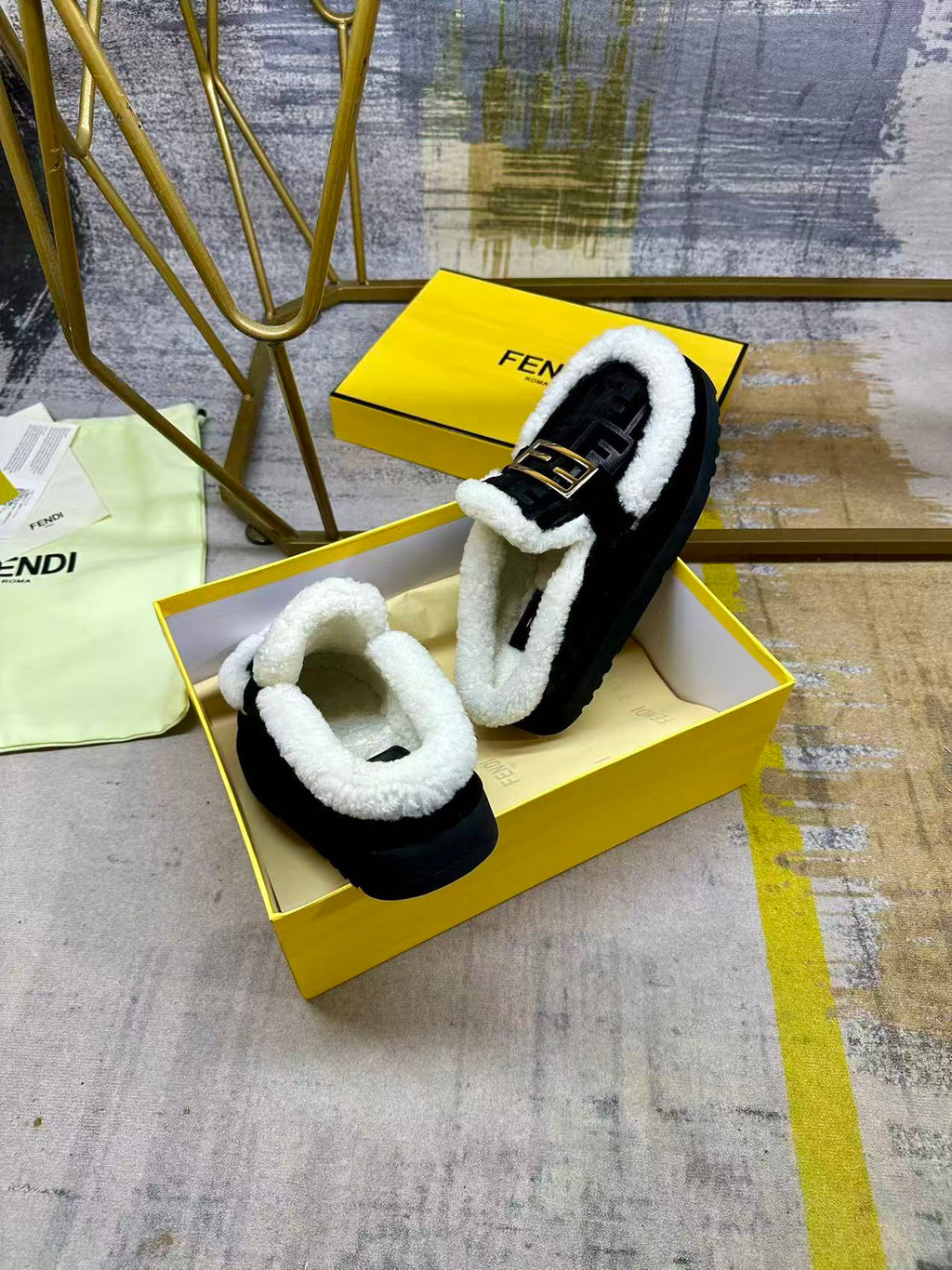 Fendi Round-toe Flat Mules Black Suede 575427