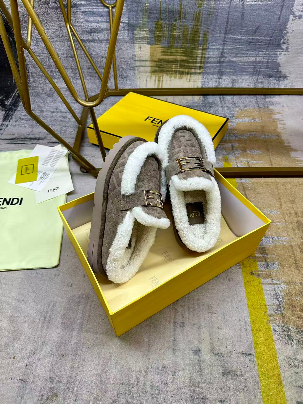 Fendi Round-toe Flat Mules Grey Suede 575426