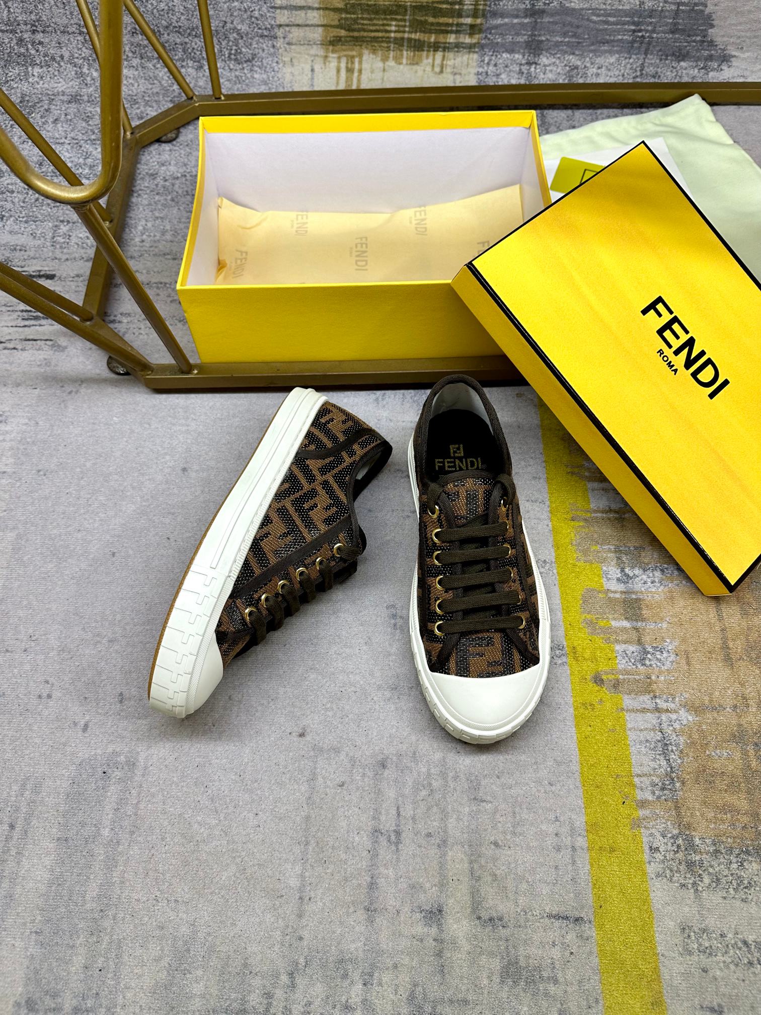 Fendi New Dimino Sneakers Brown Canvas 575424