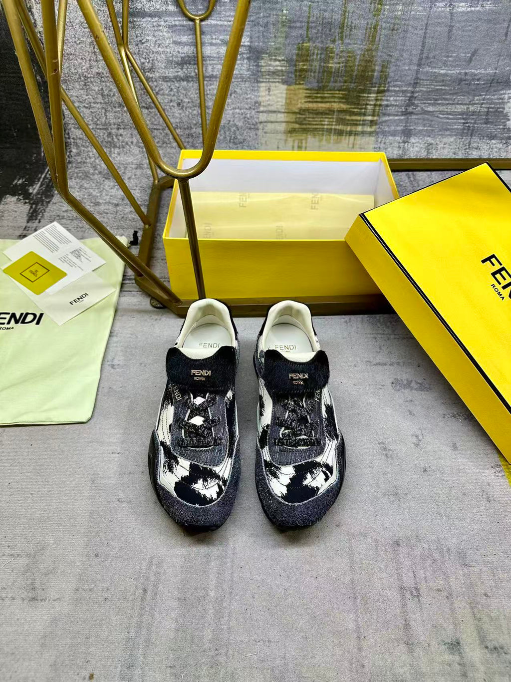 Fendi Wave Pulse Lace-up Grey Black Sneakers Suede 575431