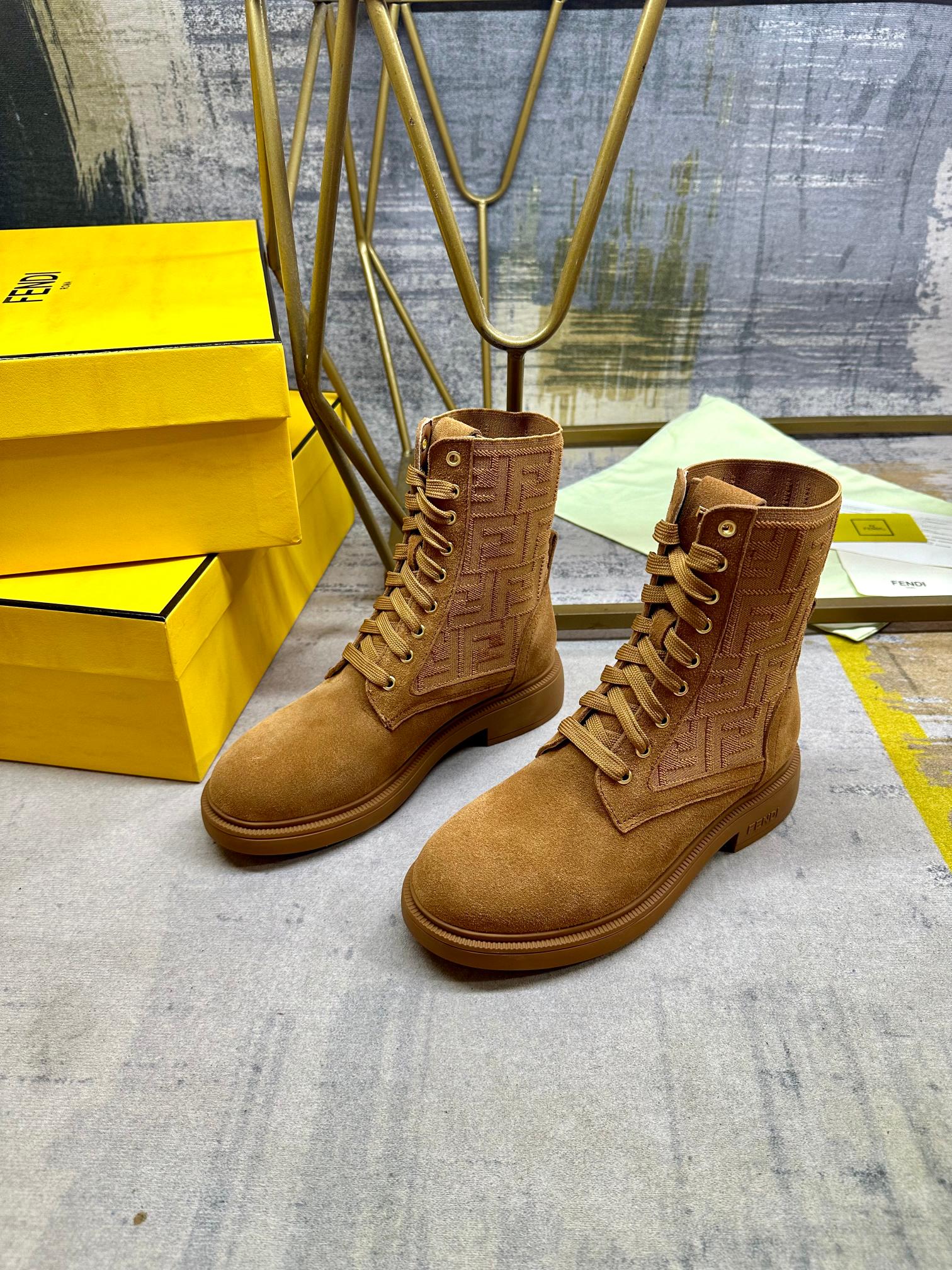 Fendi Filo Round-Toe Motorcycle Boots Brown Calfskin 575419