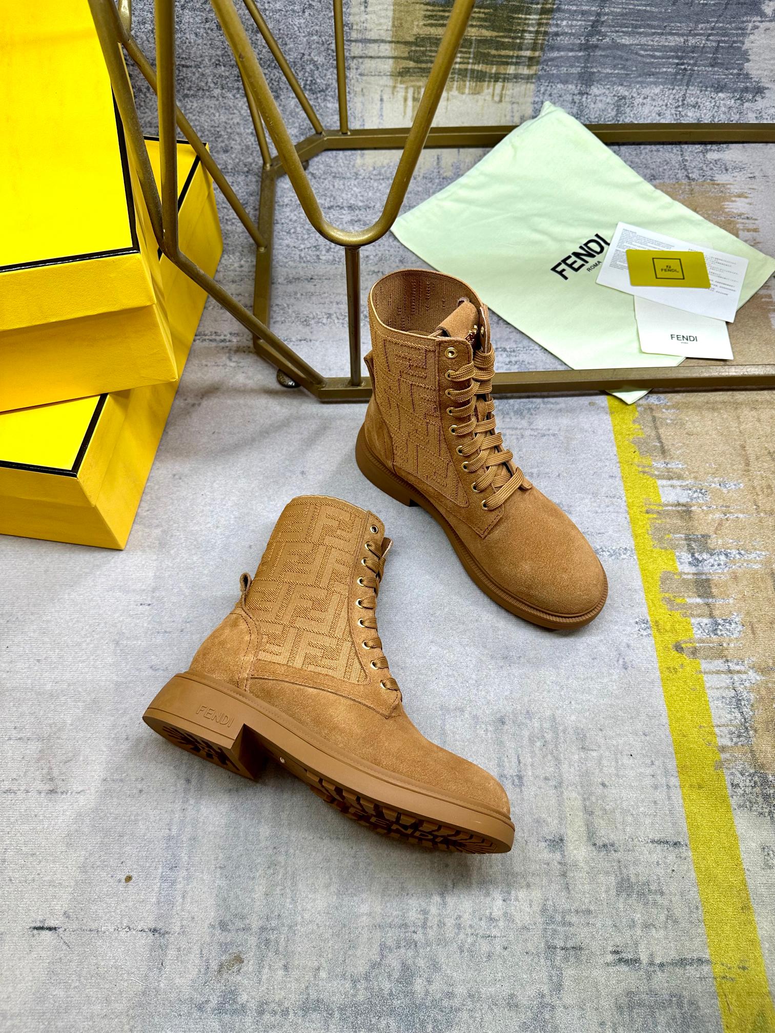 Fendi Filo Round-Toe Motorcycle Boots Brown Calfskin 575419