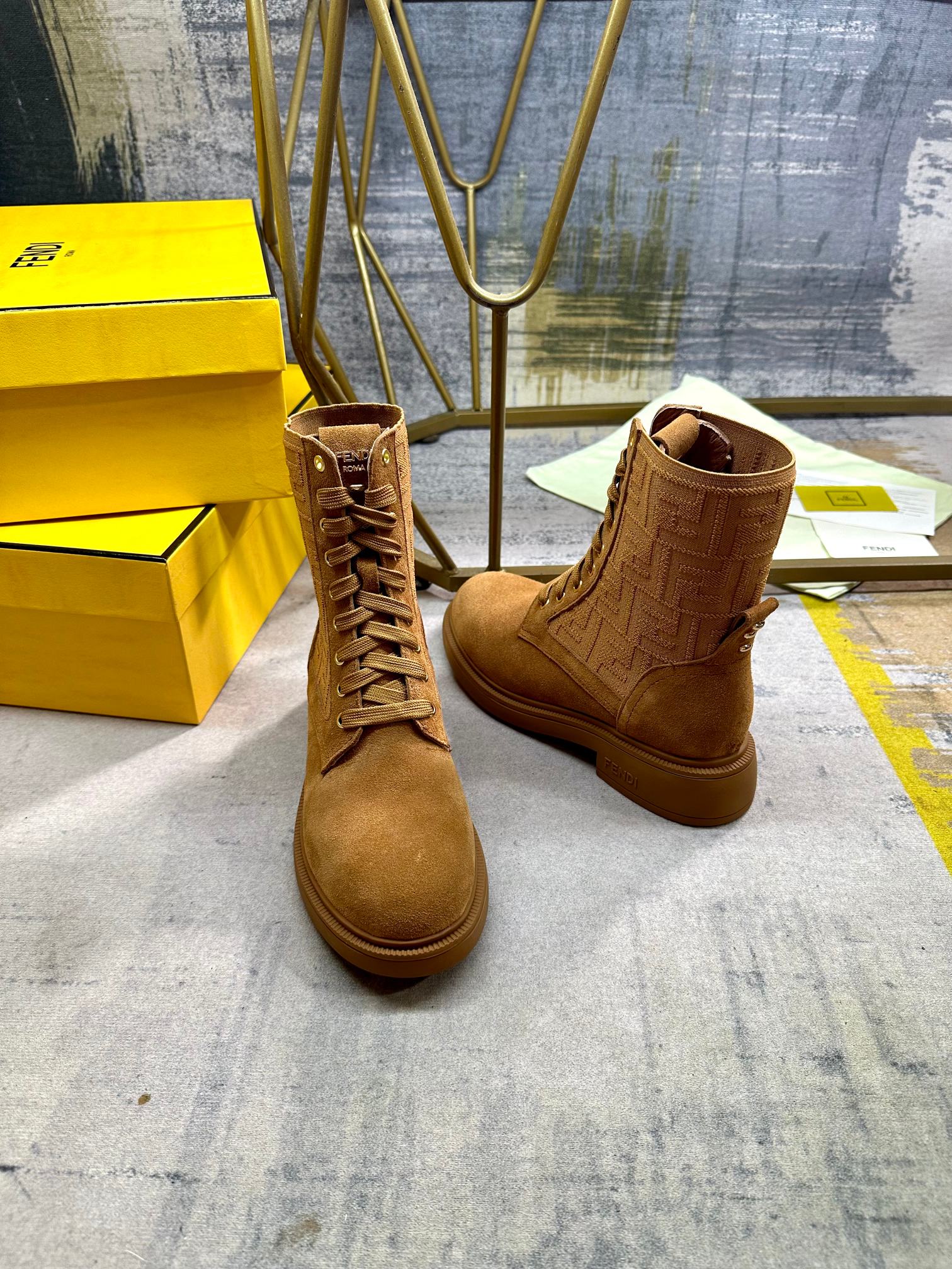 Fendi Filo Round-Toe Motorcycle Boots Brown Calfskin 575419