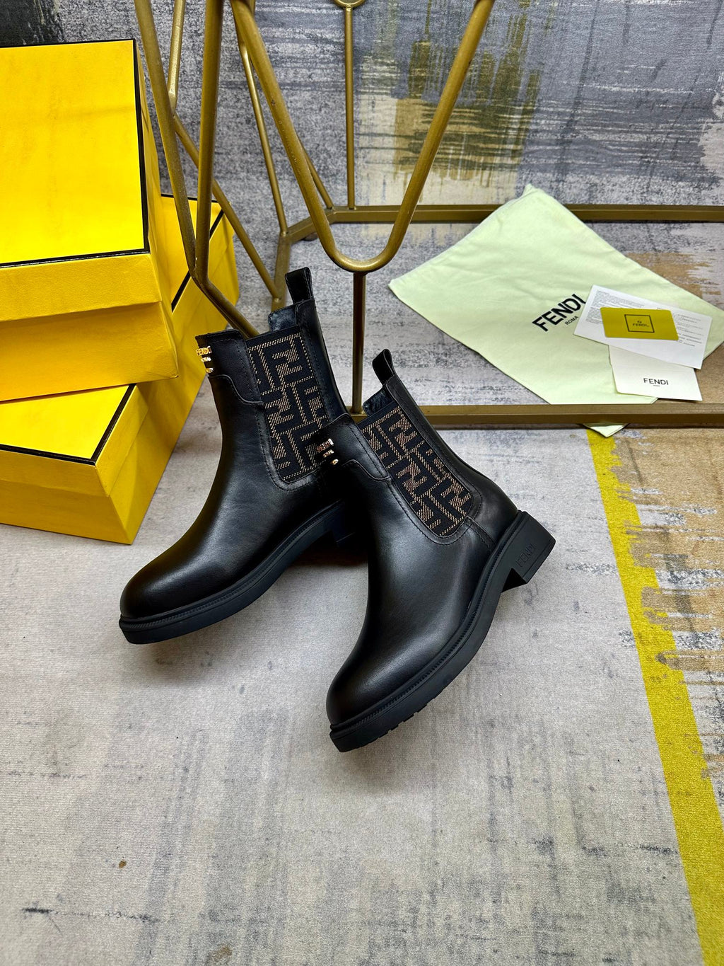 Fendi New Chelsea Boots Black Calfskin 575415