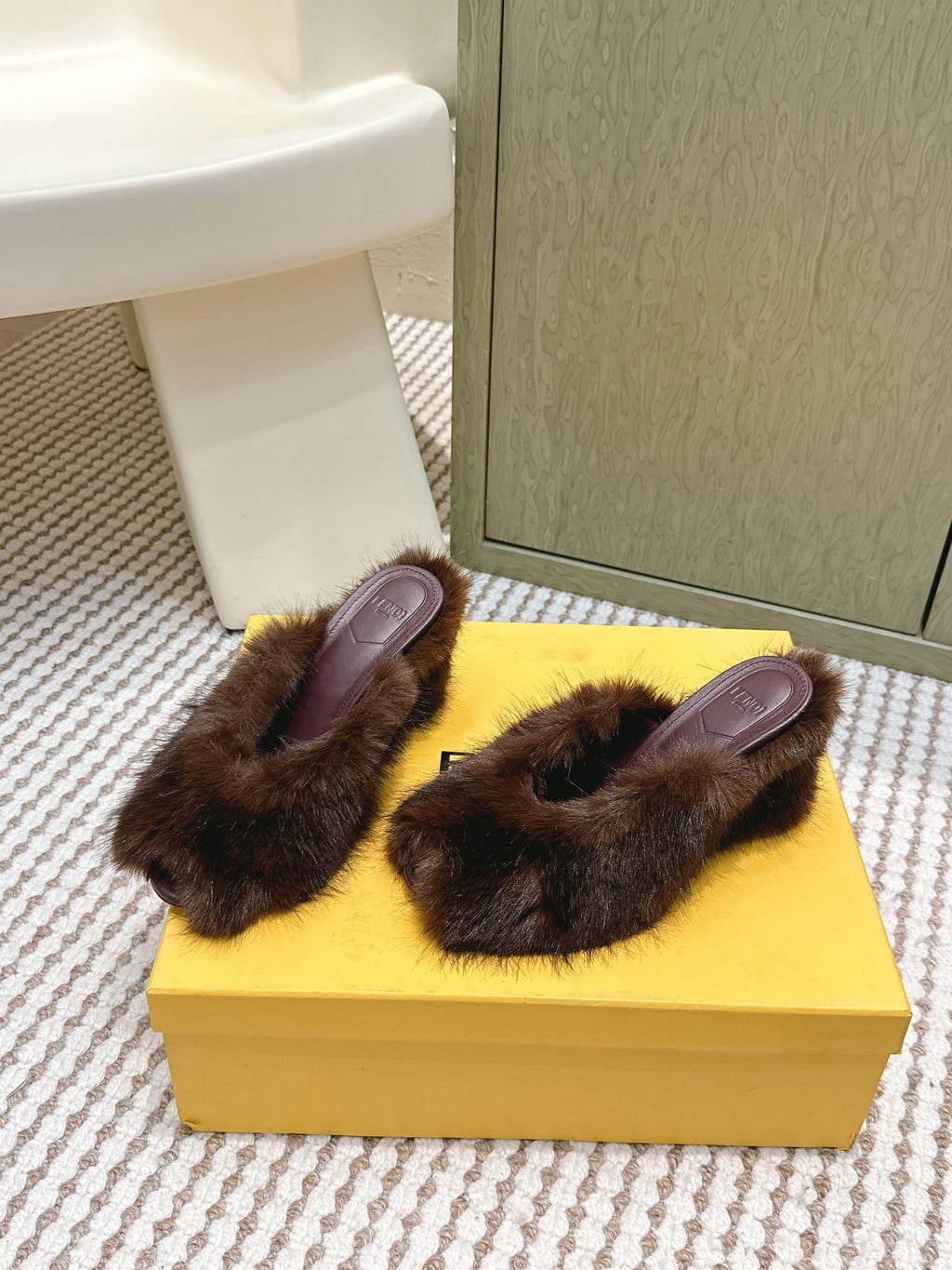 Fendi Fur Slip-On Dark Brown Rabbit Fur 568919