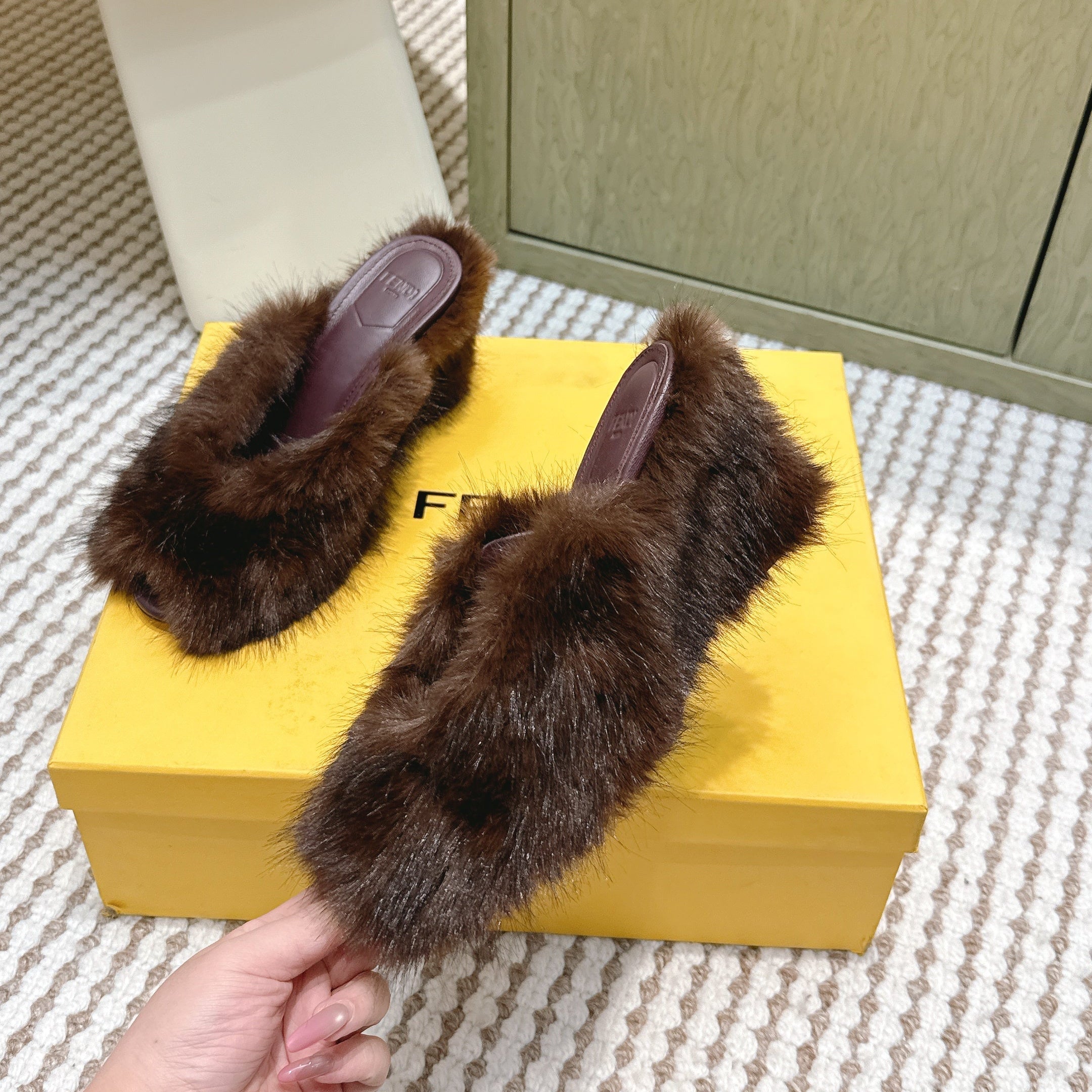 Fendi Fur Slip-On Dark Brown Rabbit Fur 568919