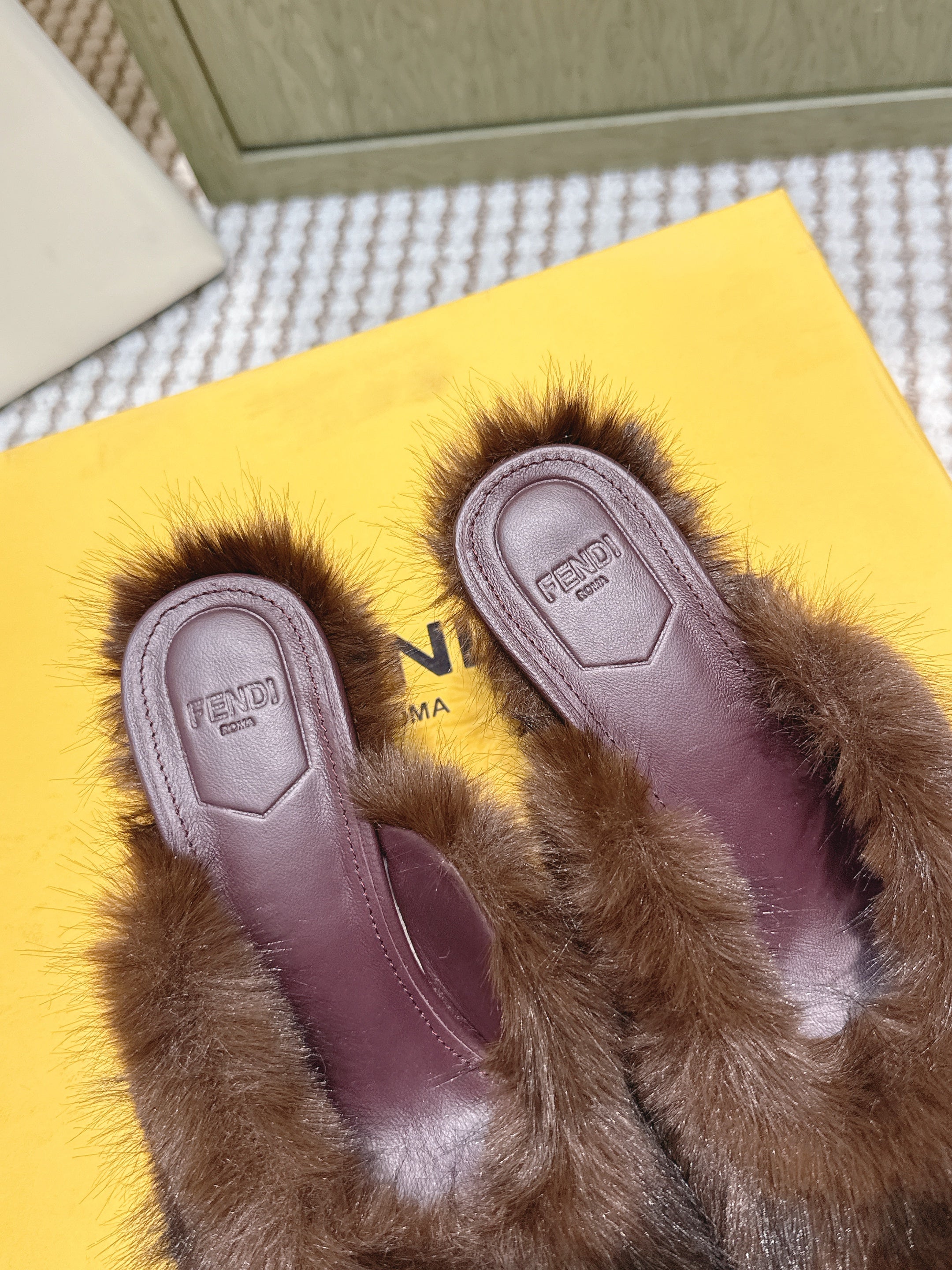 Fendi Fur Slip-On Dark Brown Rabbit Fur 568919