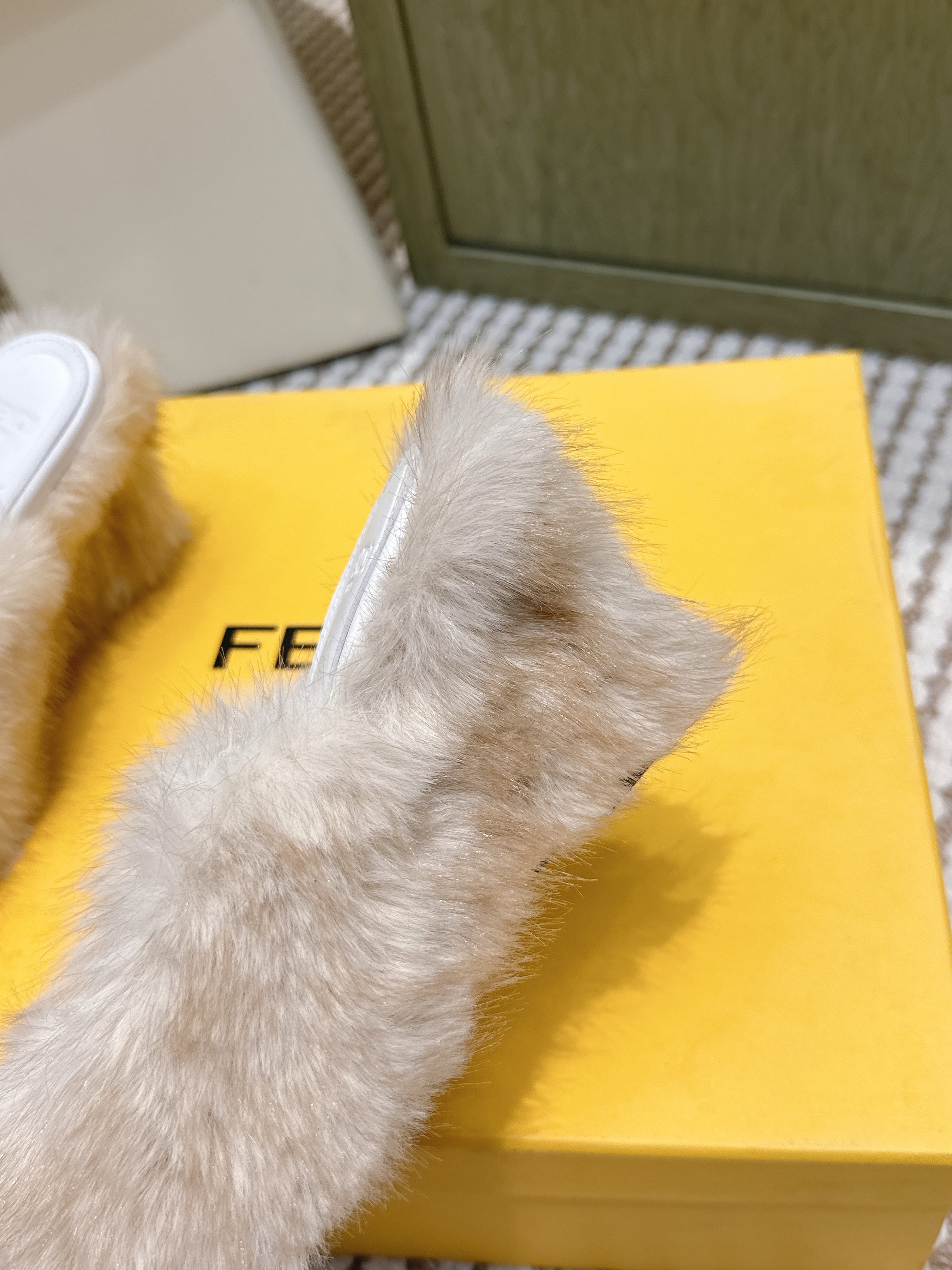 Fendi Fur Slip-On Ivory Rabbit Fur 568917