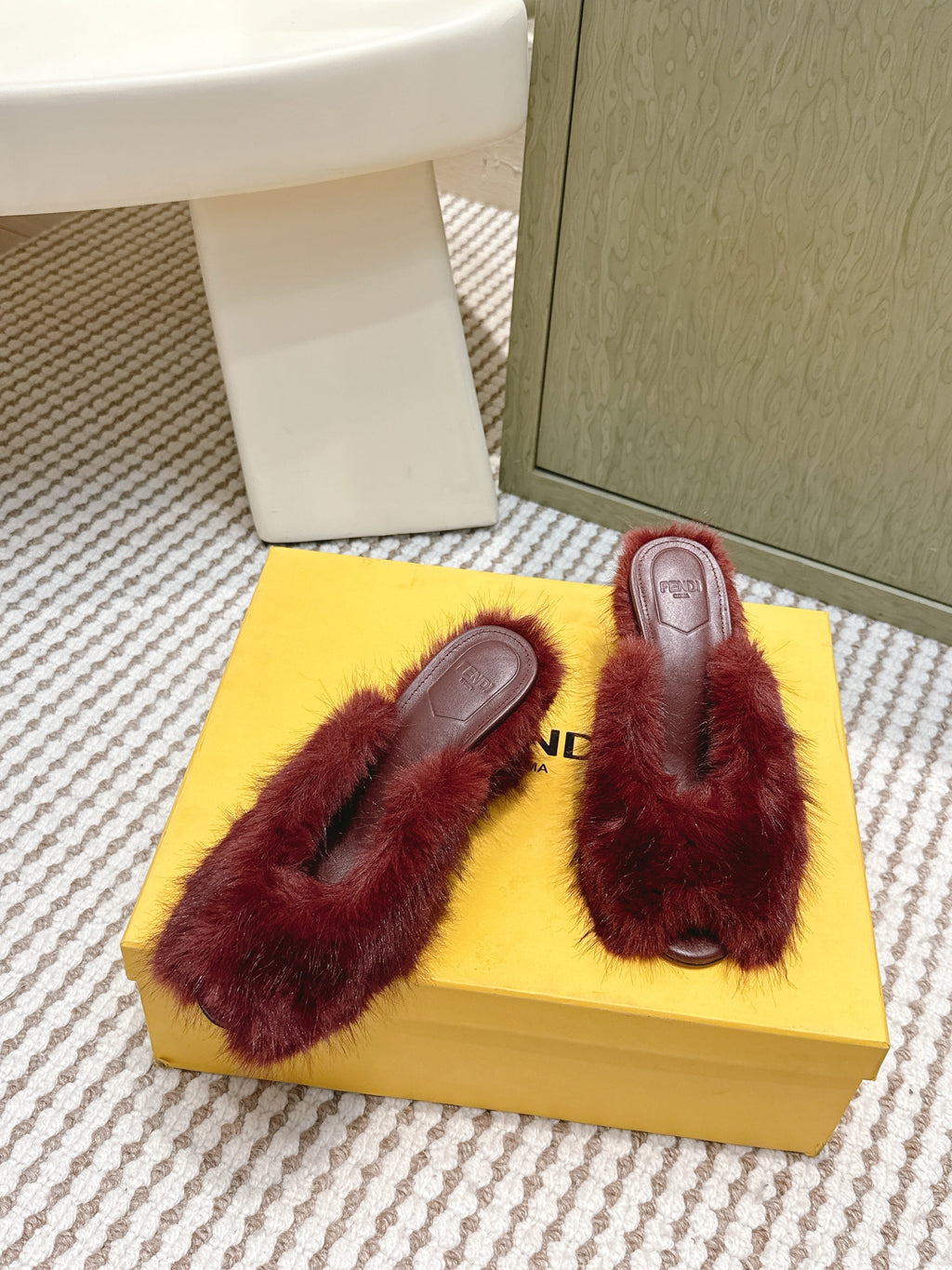 Fendi Fur Slip-On Burgundy Rabbit Fur 568915