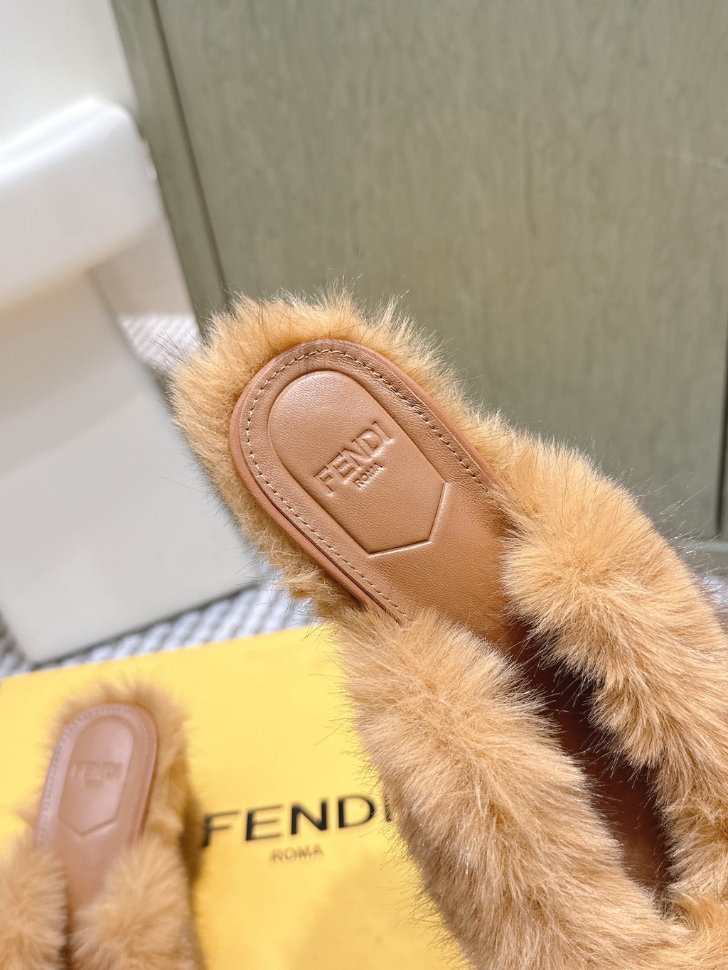 Fendi Fur Slip-On Light Brown Rabbit Fur 568914