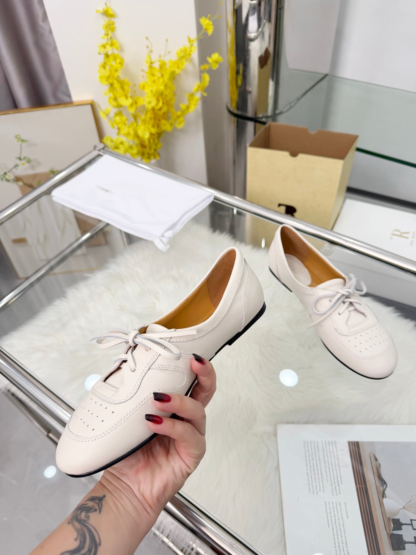 The Row 2026 New Lace-up Loafers flat in White Sheepskin 576850