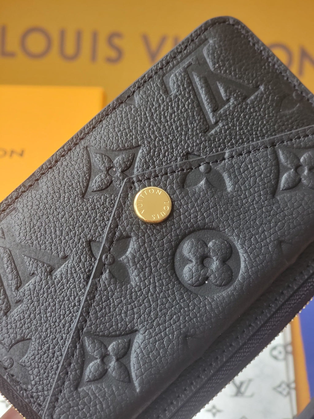 LV Recto Verso Card Holder Black Monogram Canvas 274739