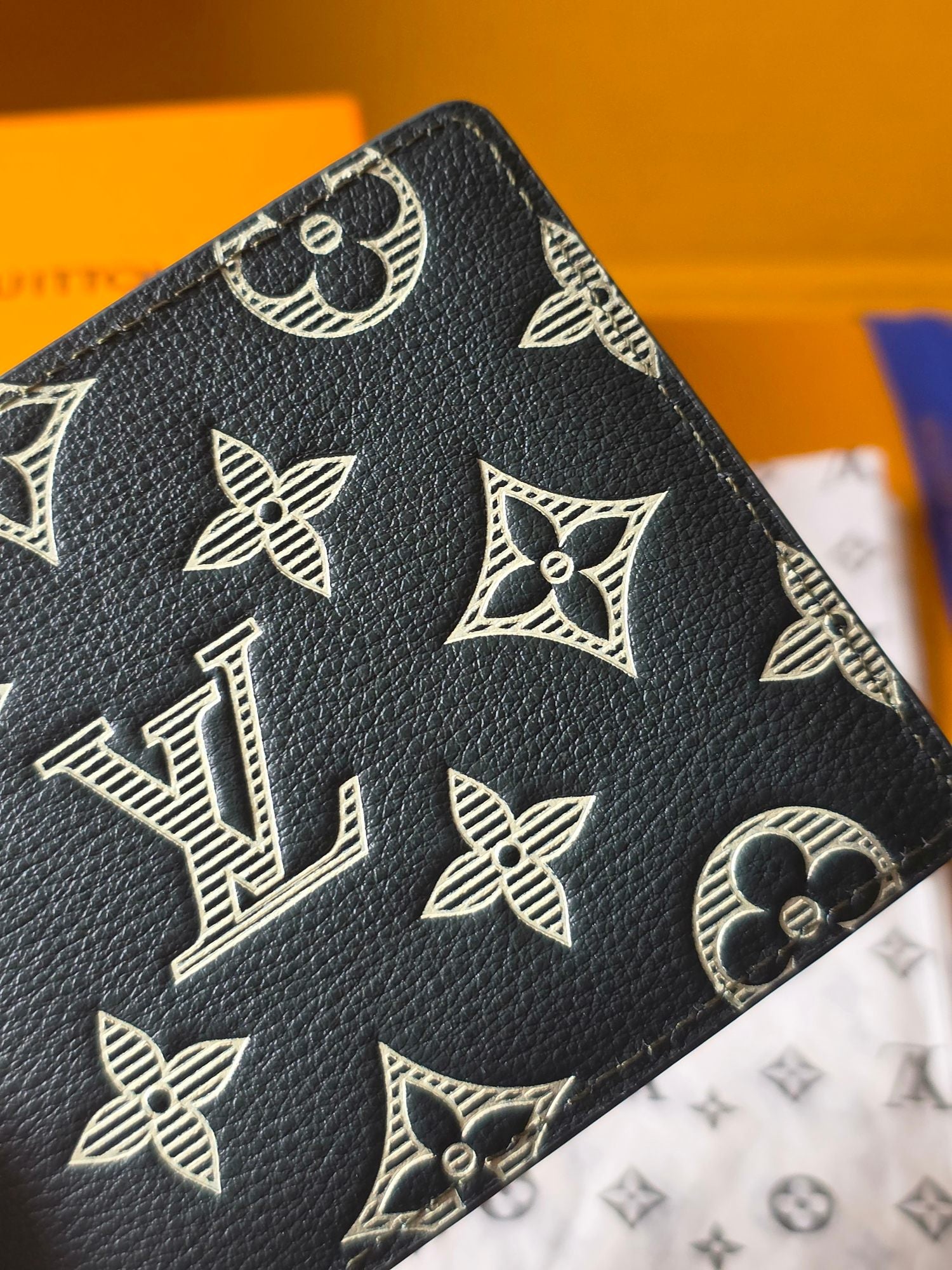 LV Multiple 11.5 Dark Gray Wallet in Montgomery Calfskin 274802