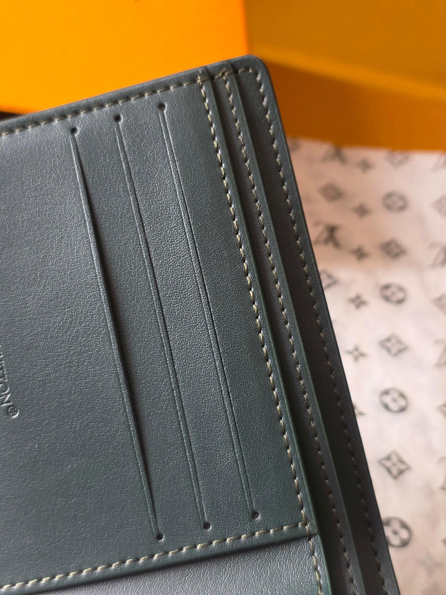 LV Multiple 11.5 Dark Gray Wallet in Montgomery Calfskin 274802