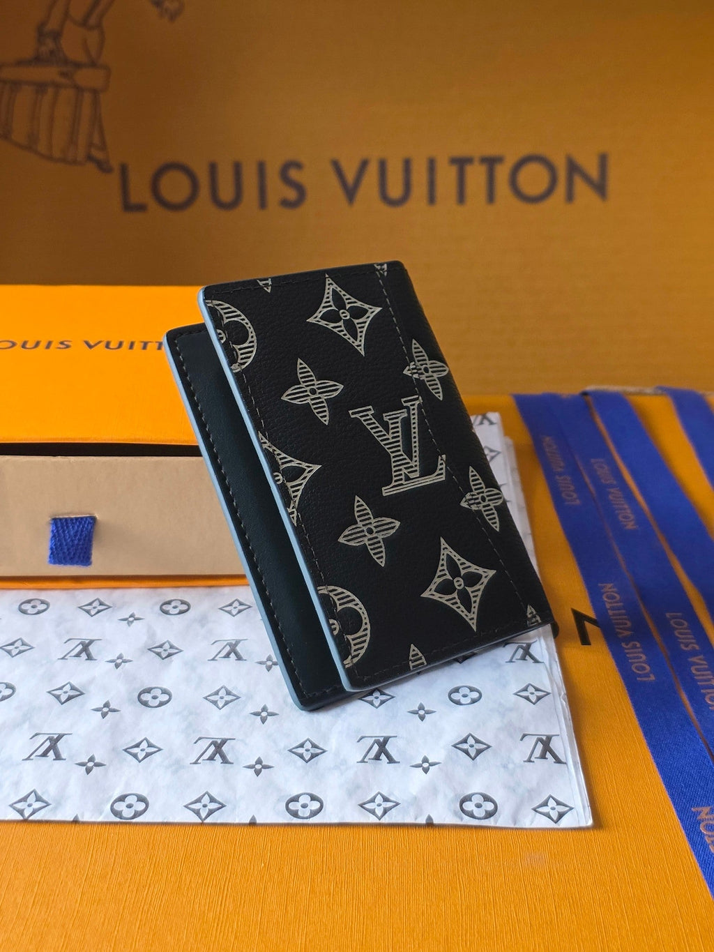 LV Pocket Dark Gray Wallet in Montgomery calfskin 274803