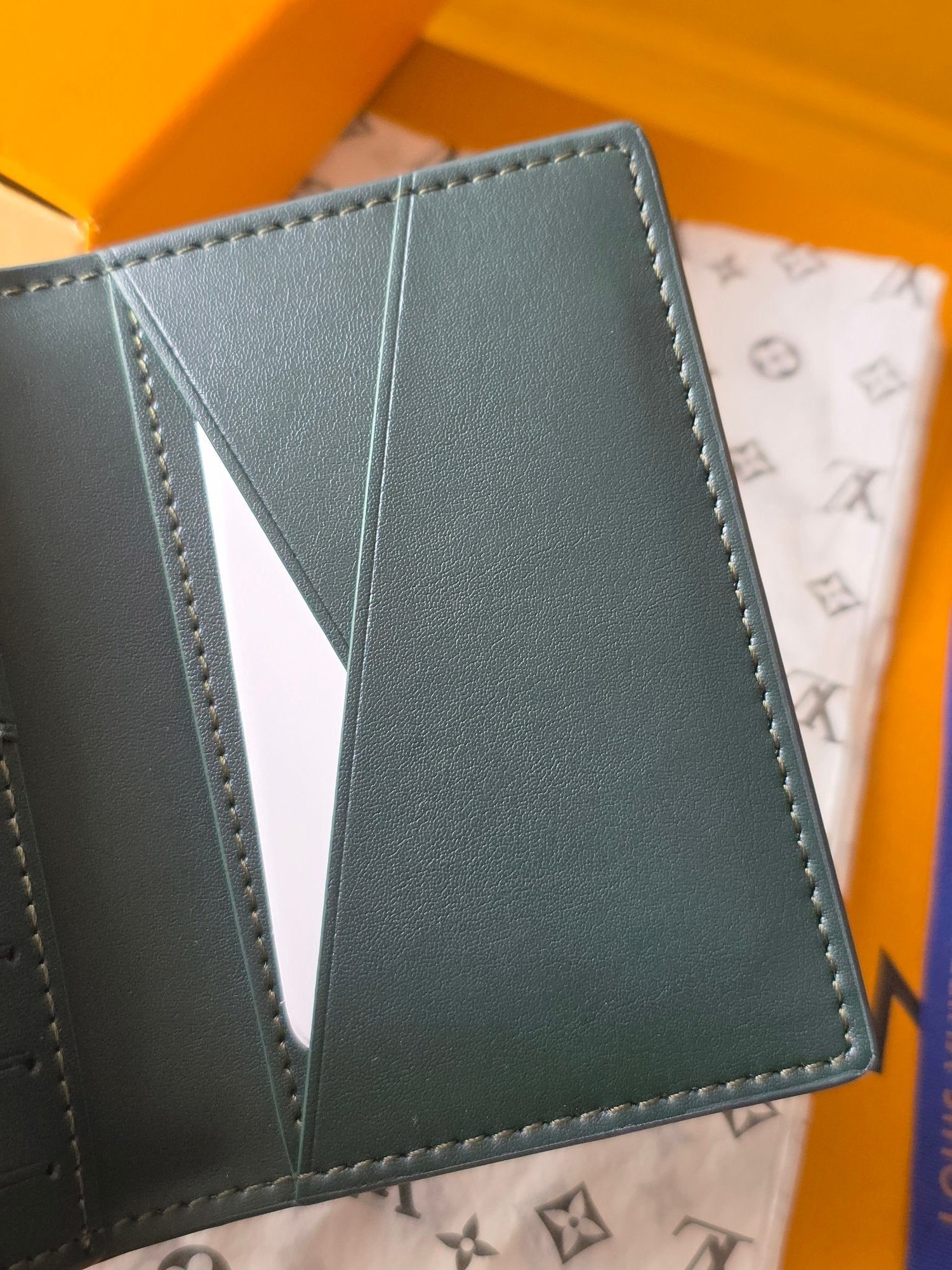 LV Pocket Dark Gray Wallet in Montgomery calfskin 274803