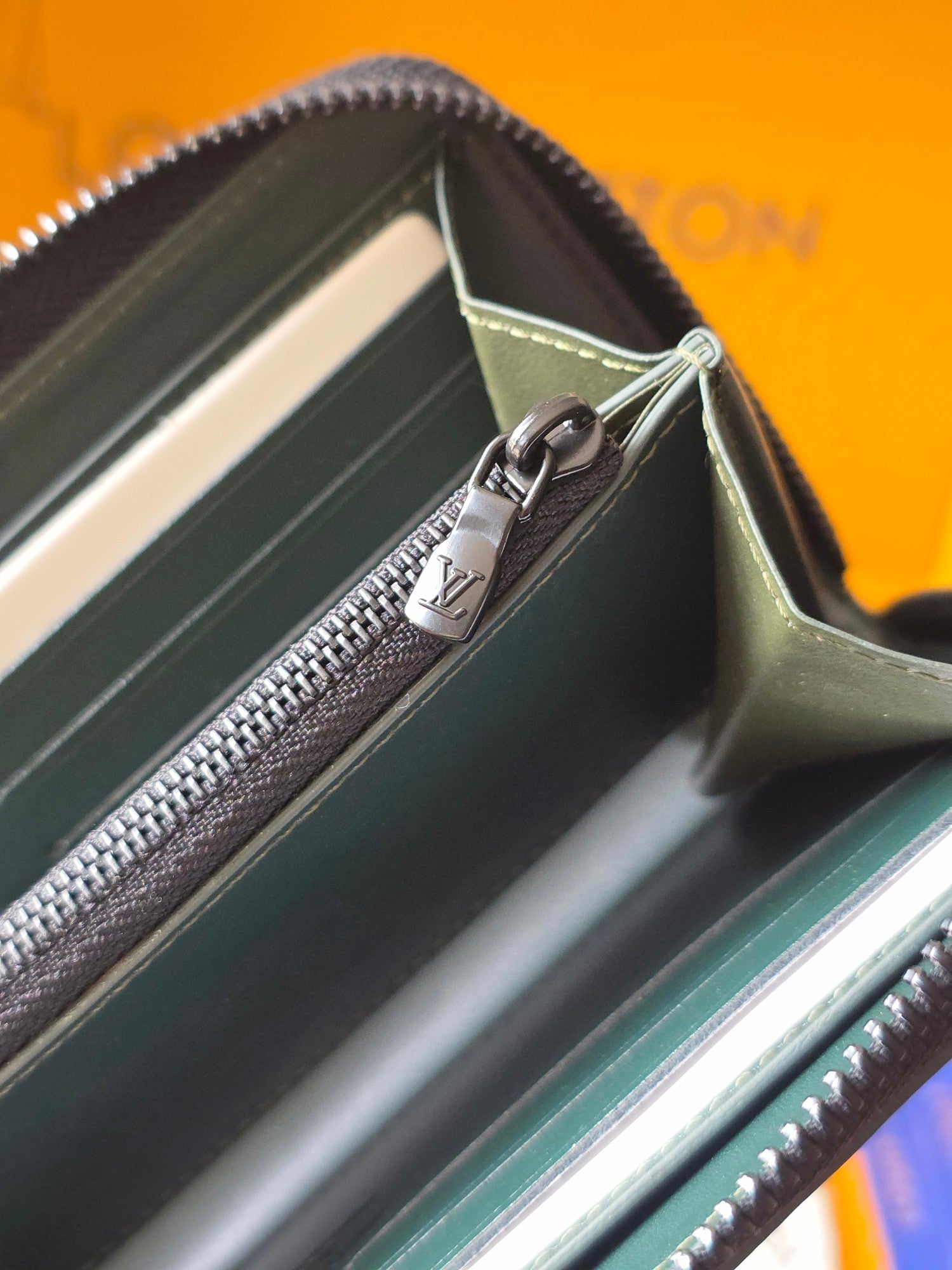 LV Zippy Wallet Dark Gray Calfskin 274806