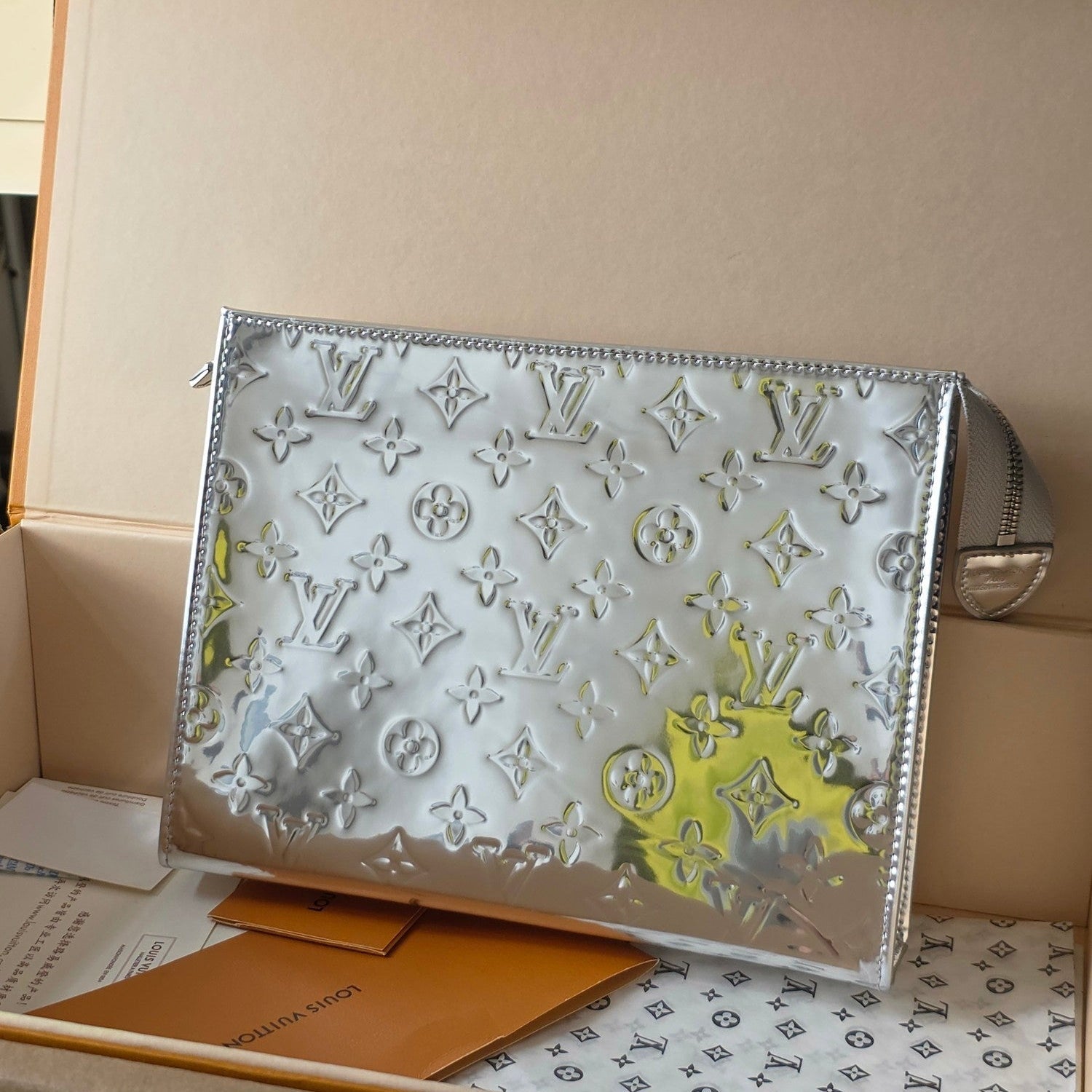 LV Mirrored Clutch Silver Monogram Canvas 274812