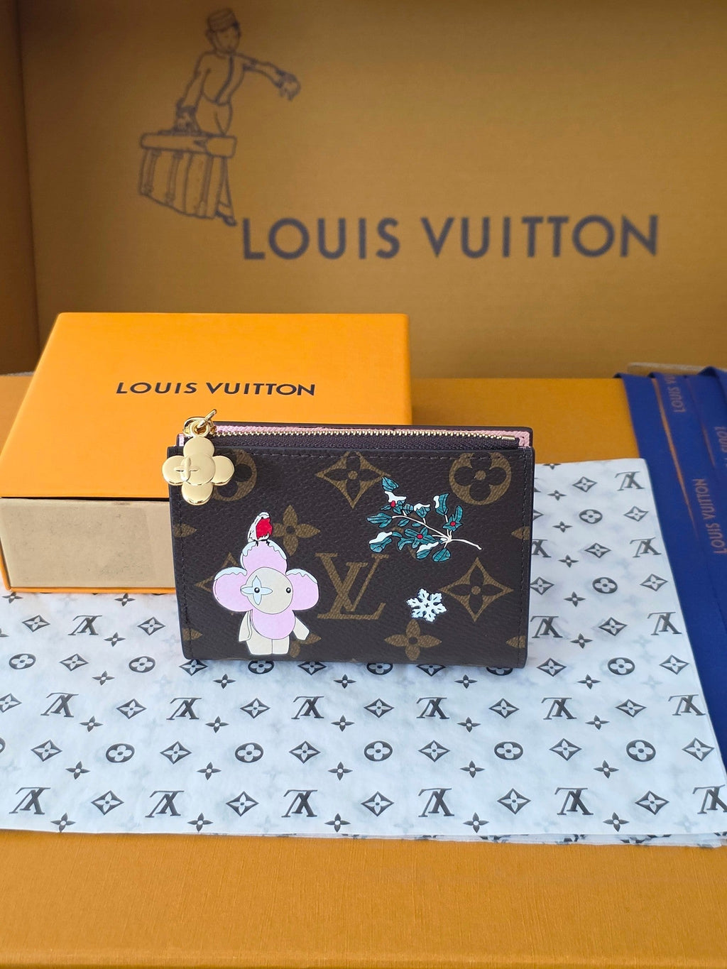 lV Lisa Wallet Vivienne Wintery Travel Brown Monogram Canvas 274900