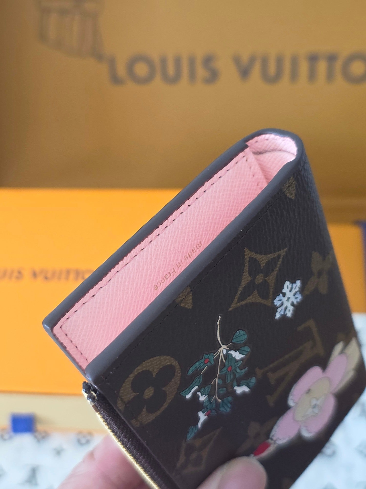 lV Lisa Wallet Vivienne Wintery Travel Brown Monogram Canvas 274900